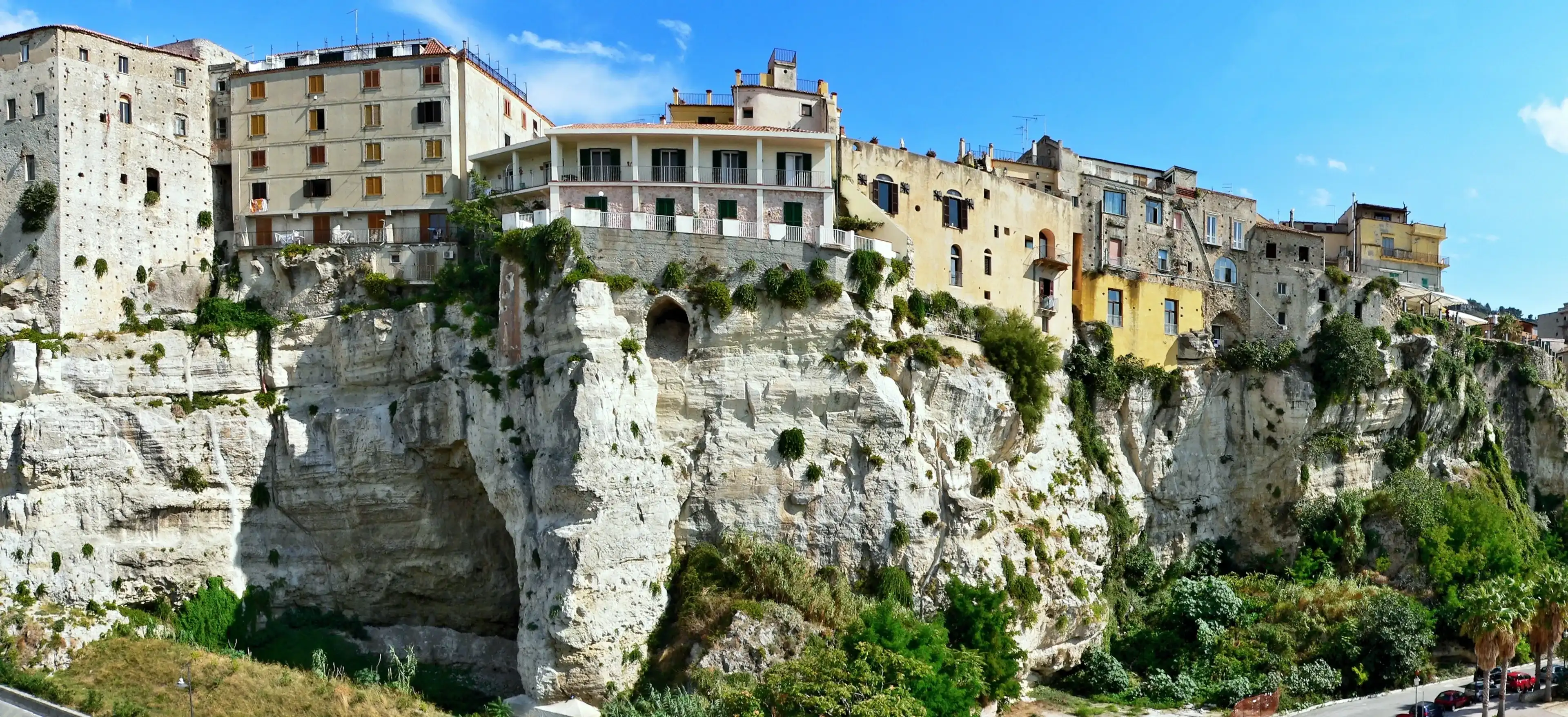 Calabria hotels. Best hotels in Calabria, Italy Calabria hotels. Best hotels in Calabria, Italy