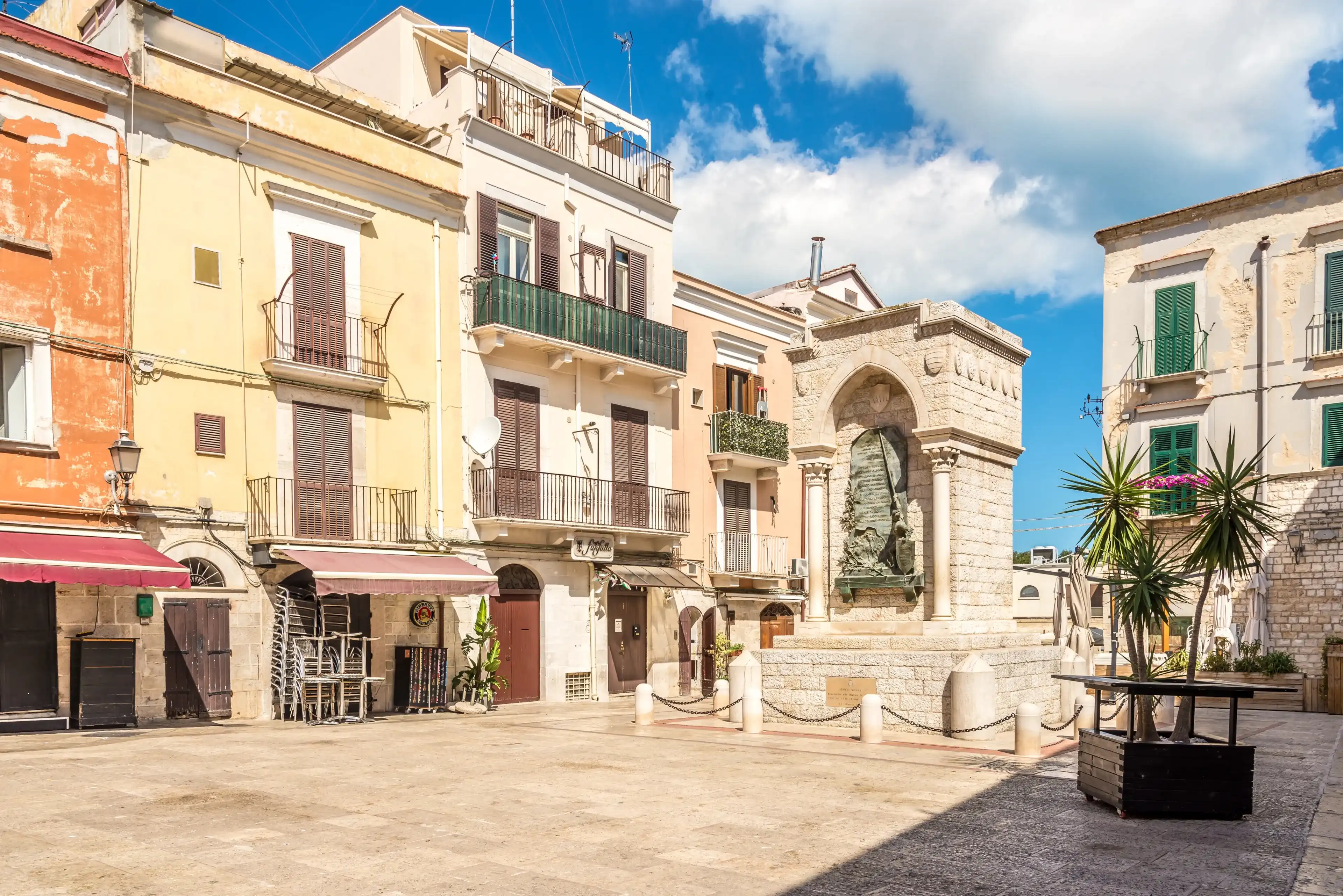 Best Barletta hotels. Cheap hotels in Barletta, Italy Best Barletta hotels. Cheap hotels in Barletta, Italy