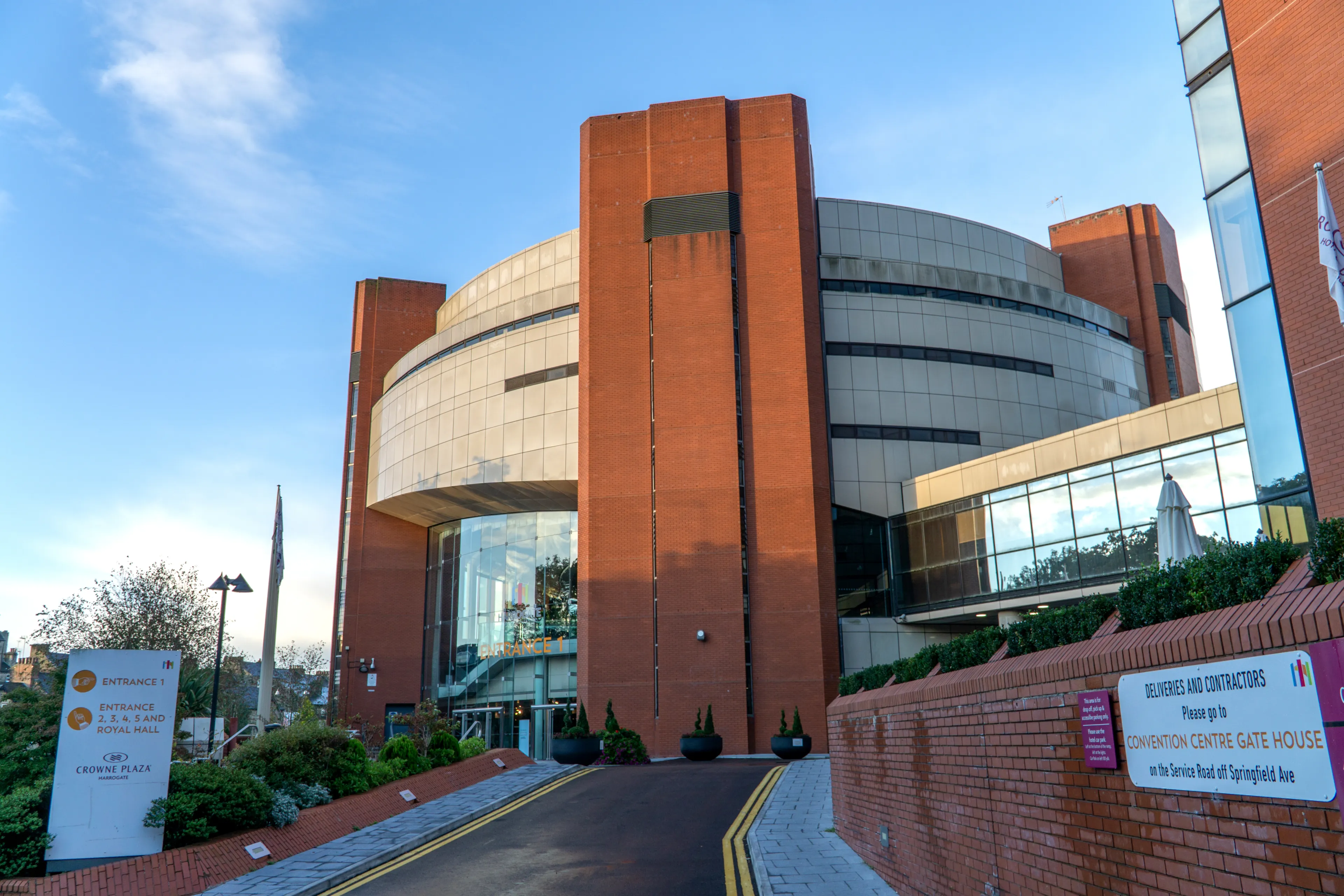 Best Harrogate hotels. Cheap hotels in Harrogate, United Kingdom