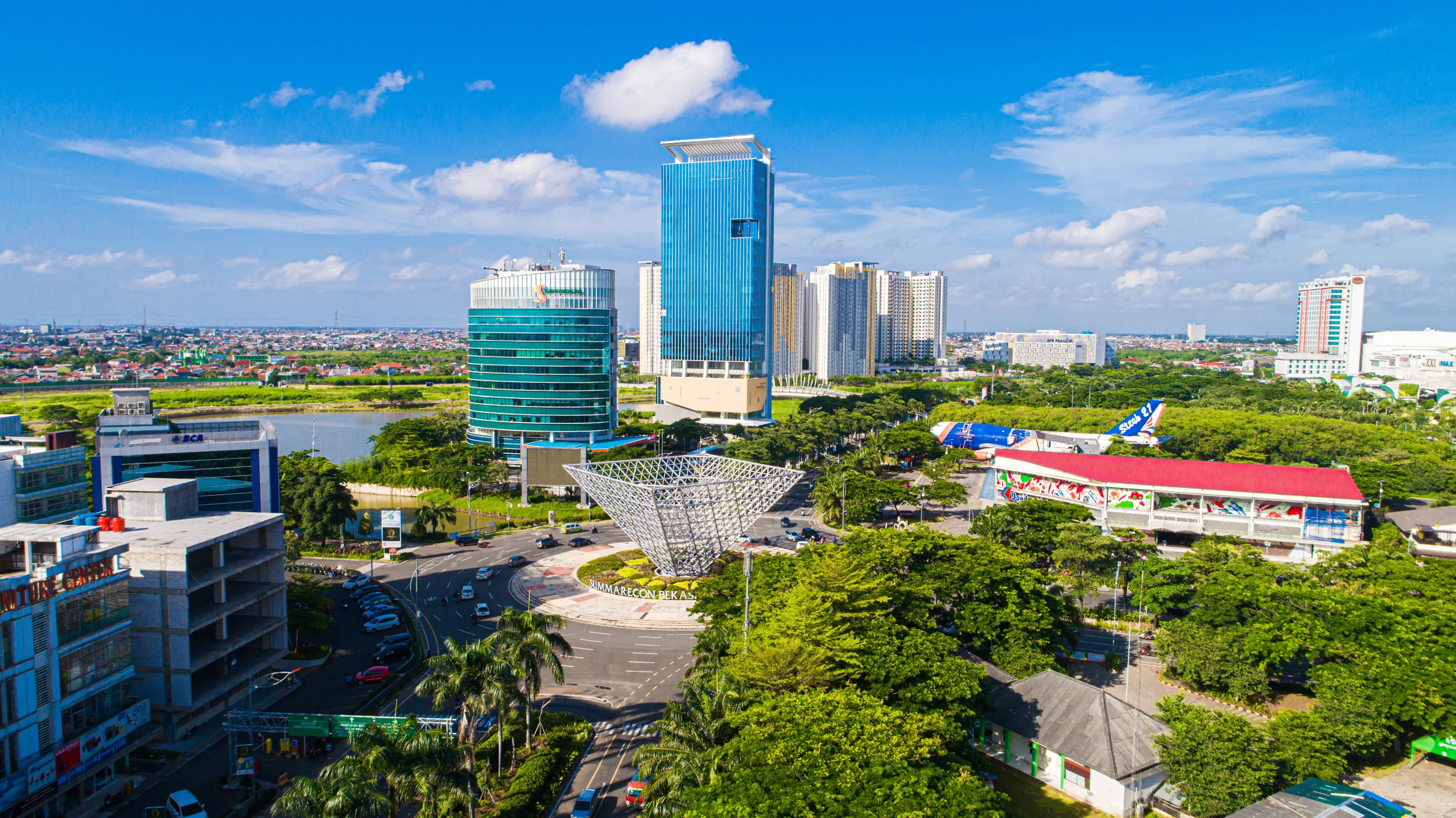 Bekasi, West Java, Indonesia, August 31, 2022: Summarecon Bekasi is an icon of the modern city of Bekasi. Summarecon has housing and shopping centers