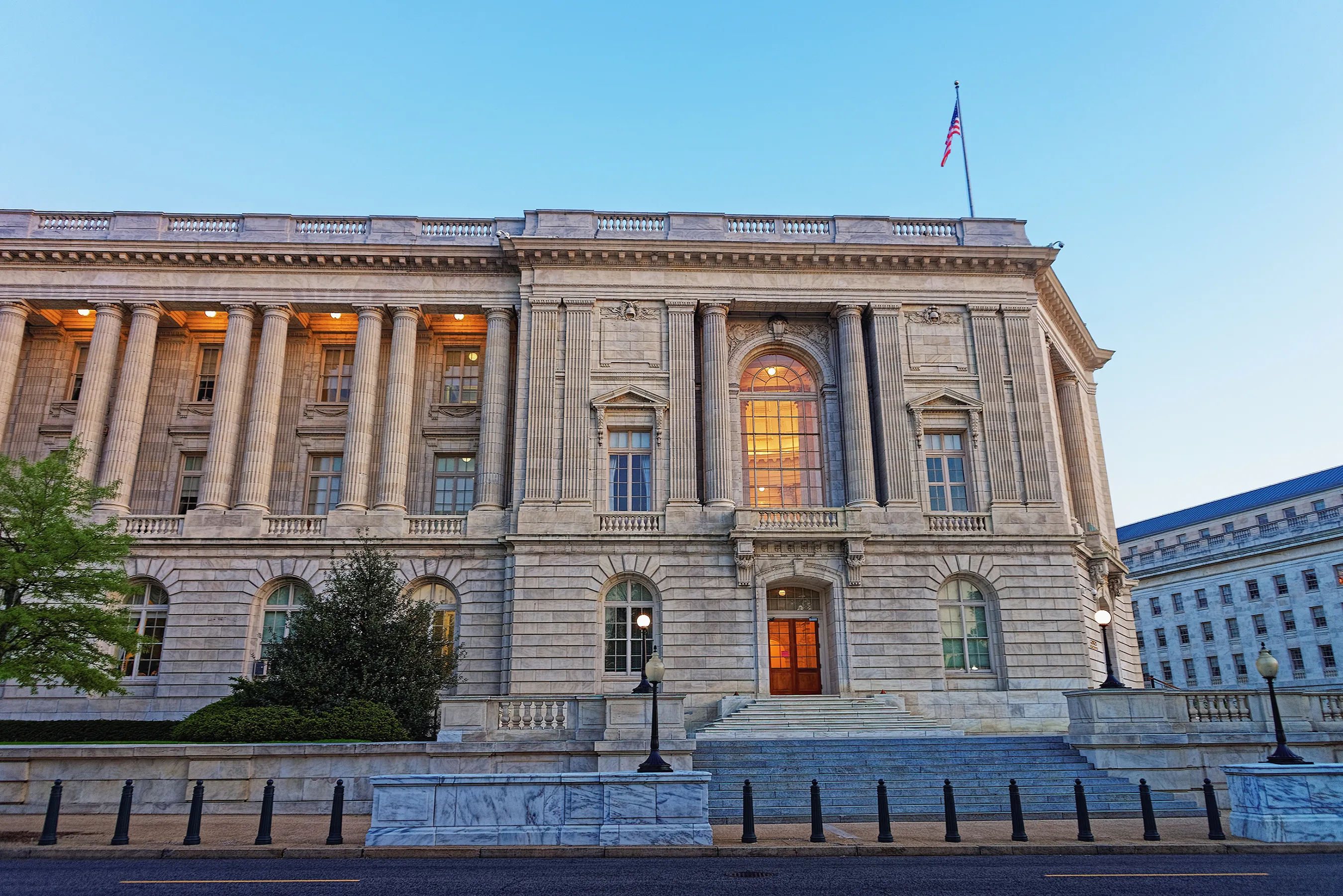 Cannon House Office Building is located in Washington D.C., USA. It is the oldest congressional office building which was completed in 1908. It was named after former Joseph Gurney Cannon.