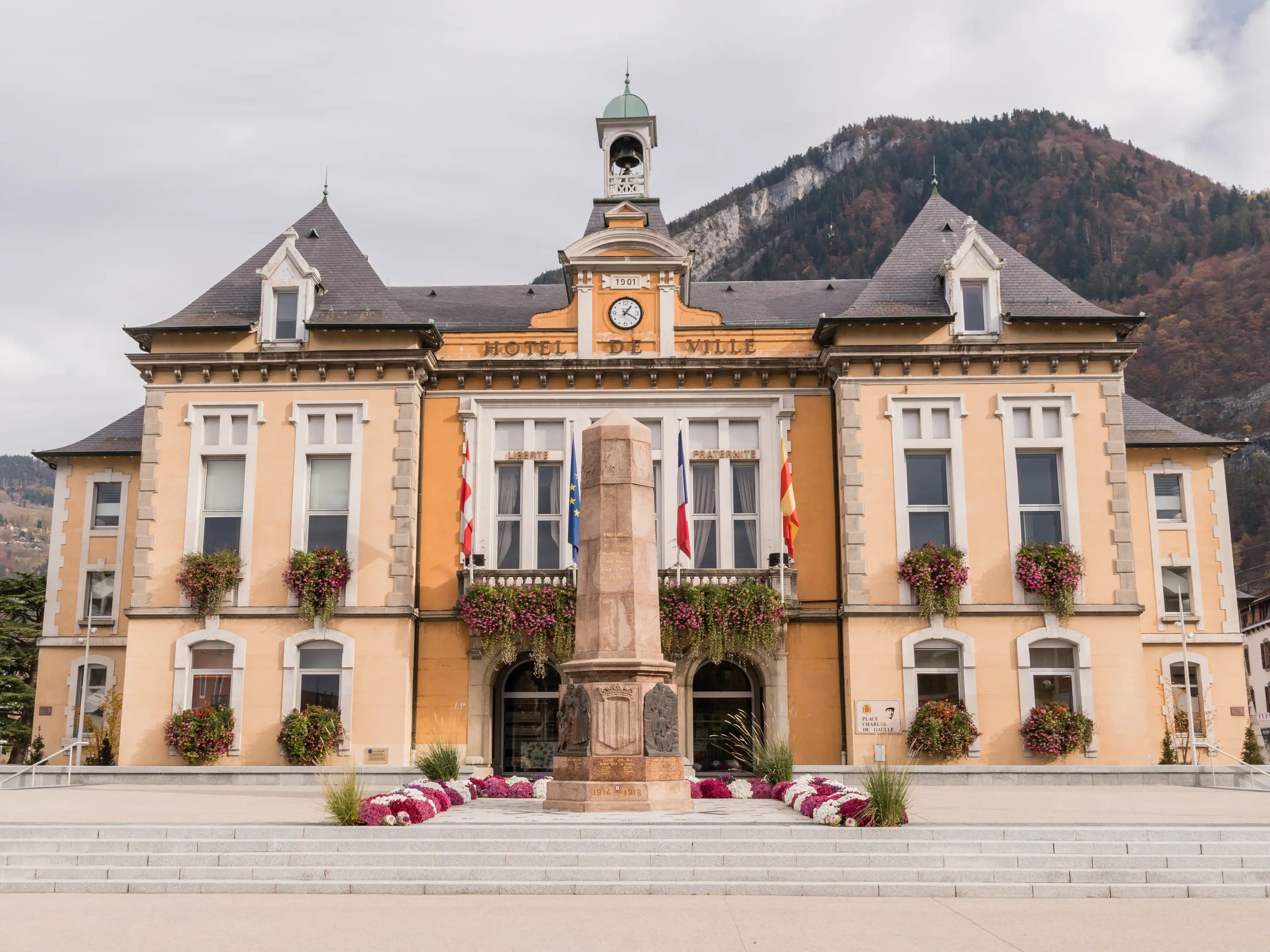 Best Cluses hotels. Cheap hotels in Cluses, France Best Cluses hotels. Cheap hotels in Cluses, France