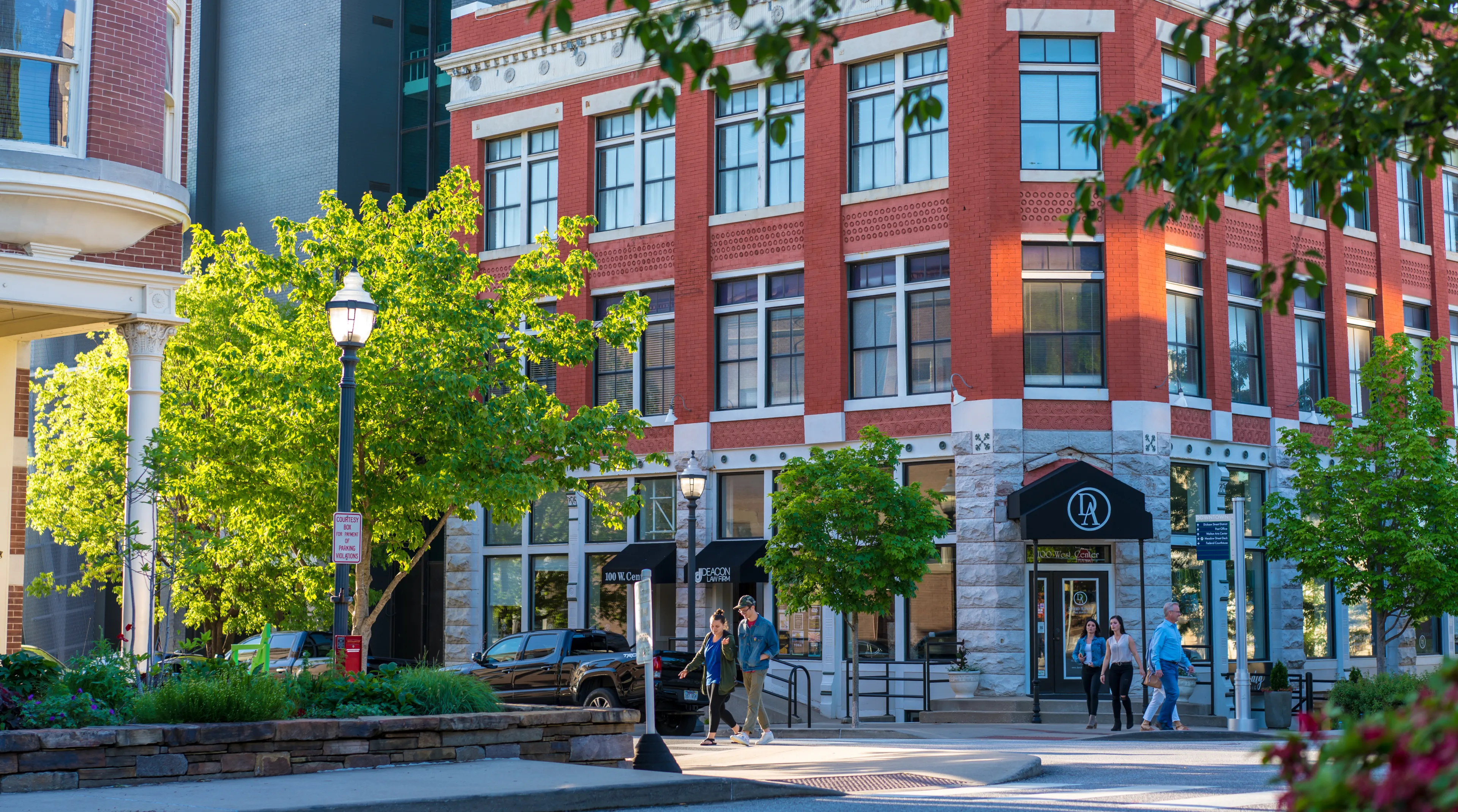 Best Fayetteville hotels. Cheap hotels in Fayetteville, Arkansas, United States