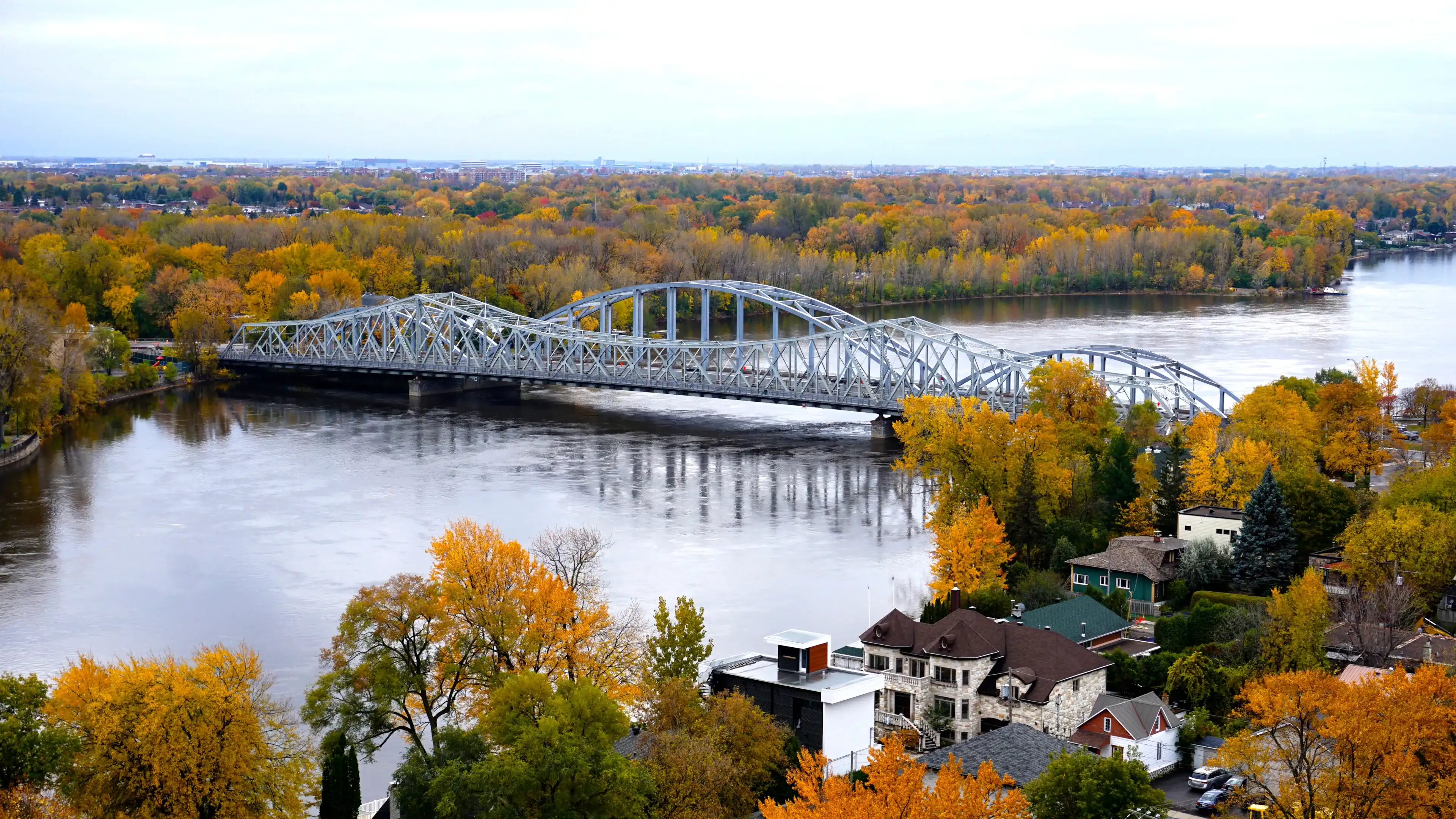 Best Laval hotels. Cheap hotels in Laval, Québec, Canada Best Laval hotels. Cheap hotels in Laval, Québec, Canada