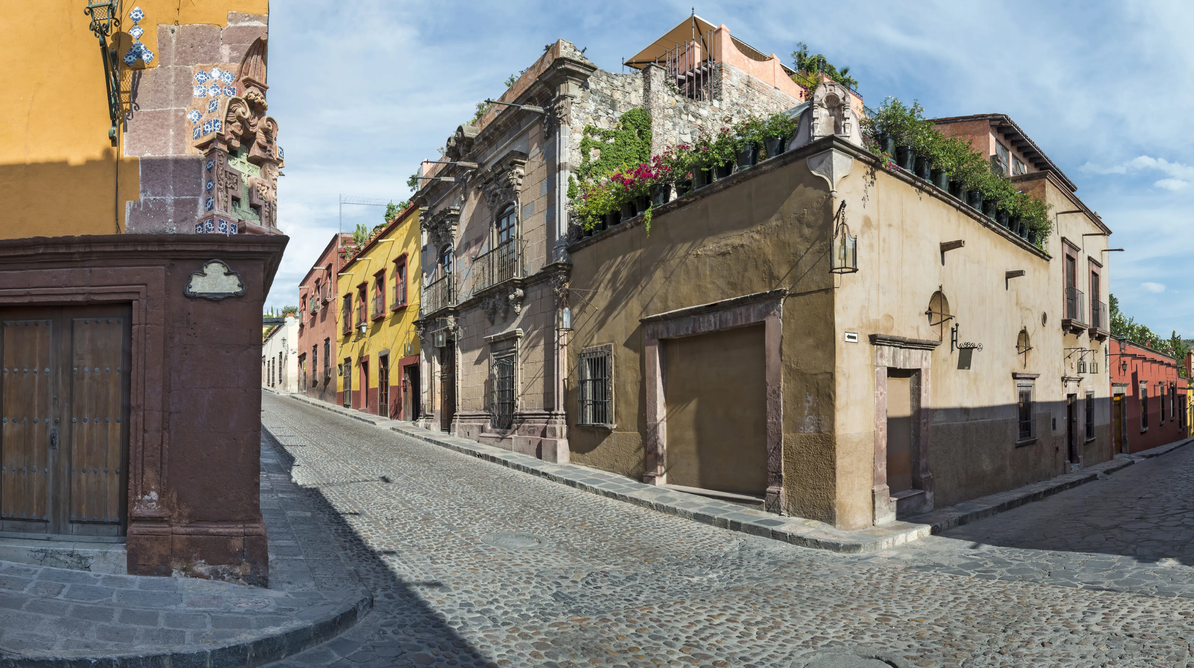Best San Miguel de Allende hotels. Cheap hotels in San Miguel de Allende, Guanajuato, Mexico