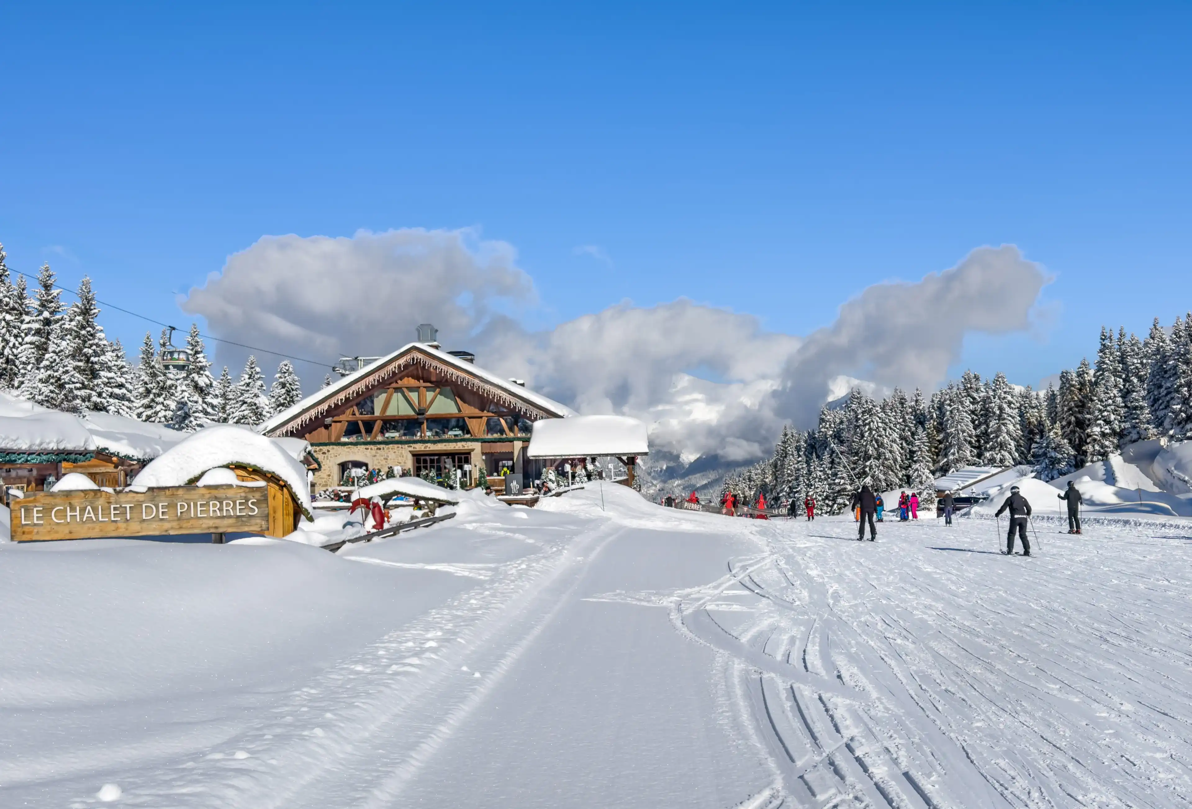 Best Courchevel hotels. Cheap hotels in Courchevel, France Best Courchevel hotels. Cheap hotels in Courchevel, France