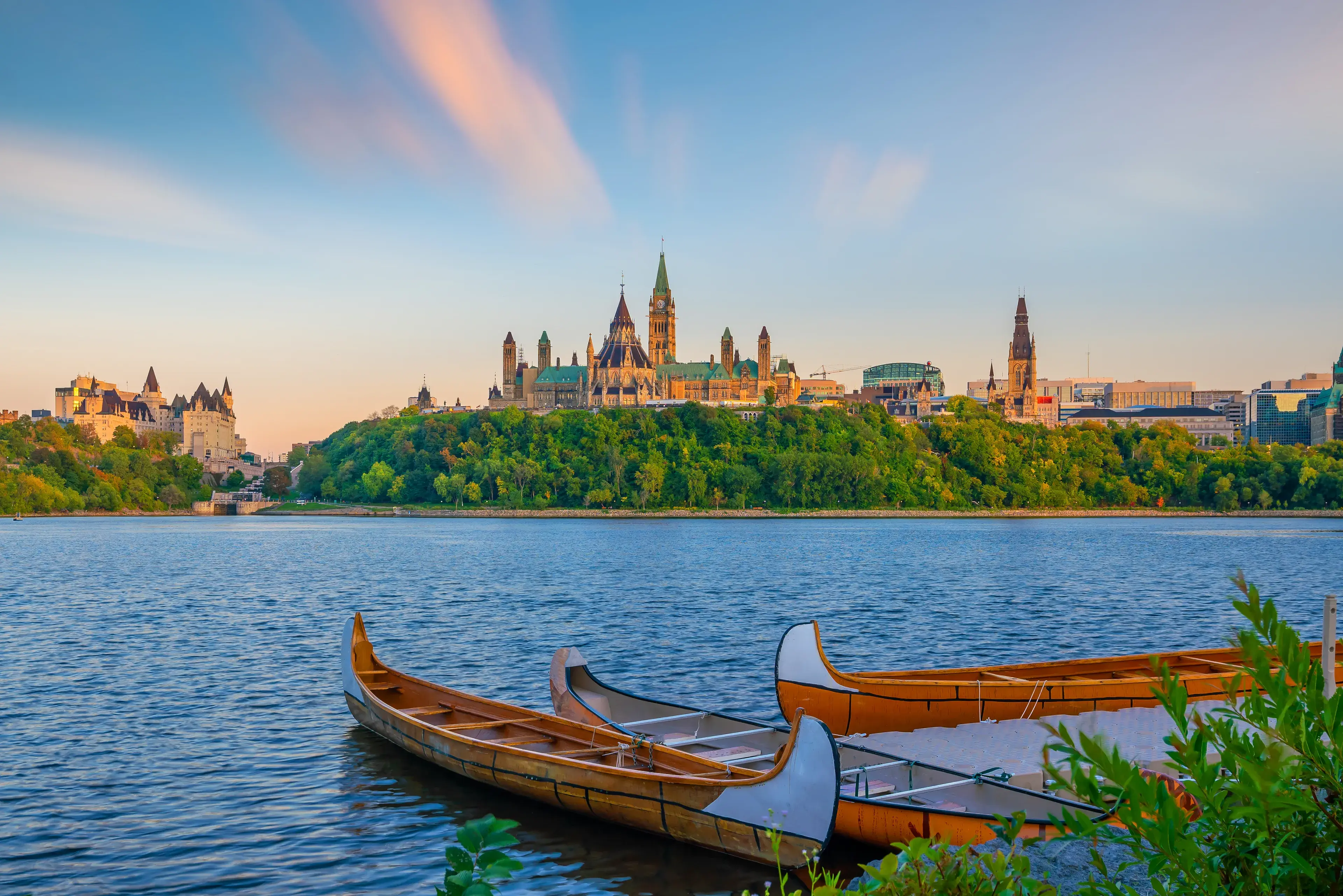 Best Ottawa hotels. Cheap hotels in Ottawa, Ontario, Canada Best Ottawa hotels. Cheap hotels in Ottawa, Ontario, Canada