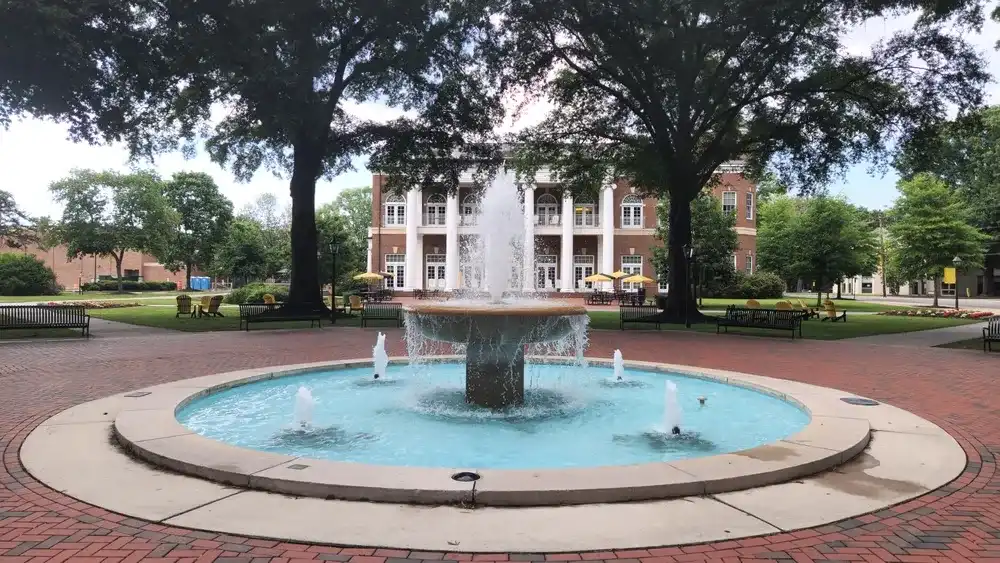 Ashland, Virginia USA - June 4, 2024: Water fountain on the campus of Randolph-Macon College in Ashland, VA. Ashland, Virginia USA - June 4, 2024: Water fountain on the campus of Randolph-Macon College in Ashland, VA.