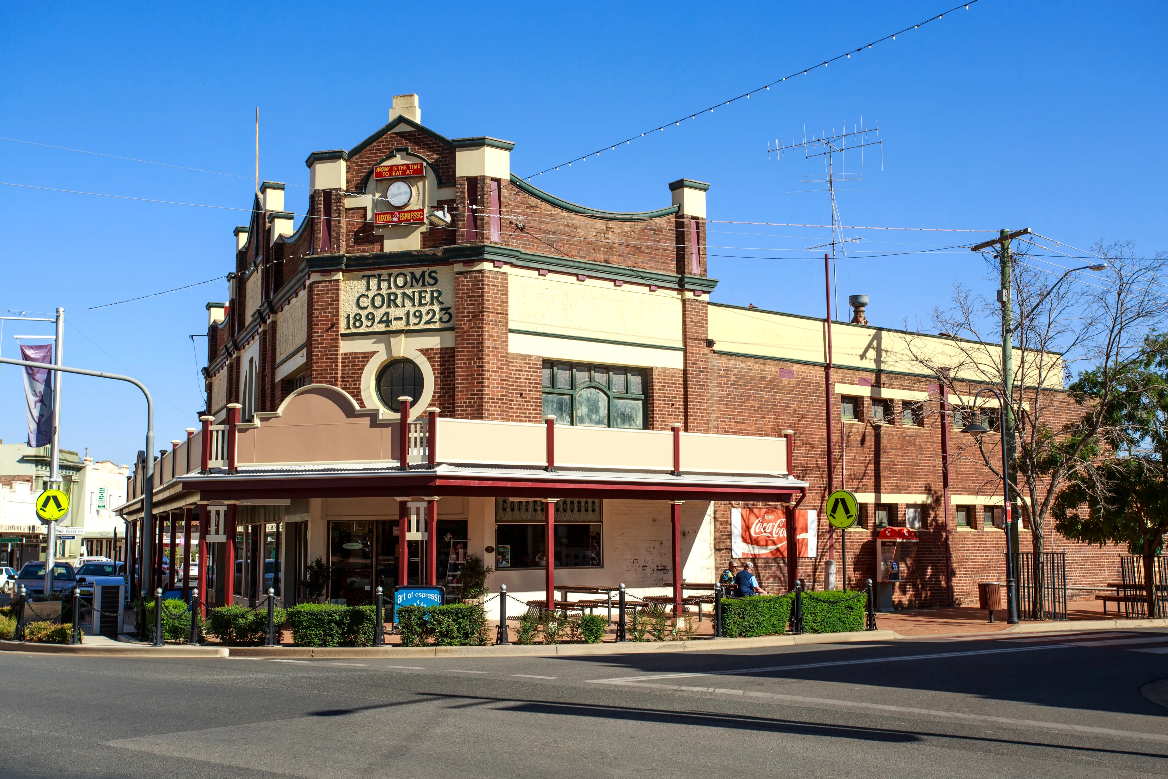 Best West Wyalong hotels. Cheap hotels in West Wyalong, New South Wales, Australia