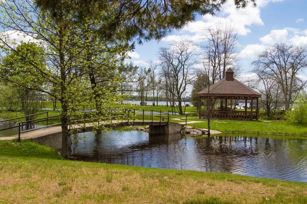Van Cleve Park on the shore of Lake Michigan in the Upper Peninsula town of Gladstone, Michigan. Van Cleve Park on the shore of Lake Michigan in the Upper Peninsula town of Gladstone, Michigan.