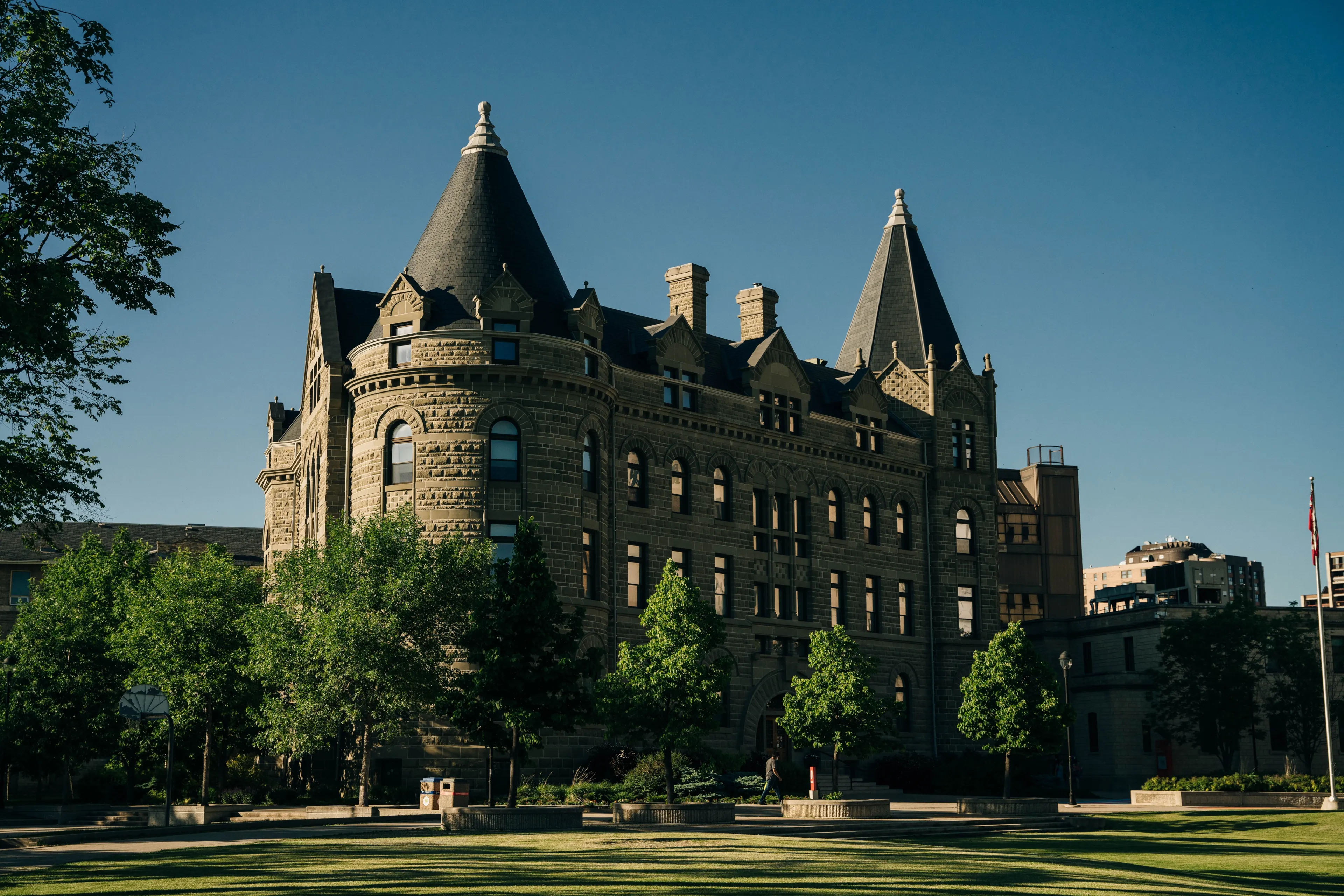 Best Winnipeg hotels. Cheap hotels in Winnipeg, Manitoba, Canada