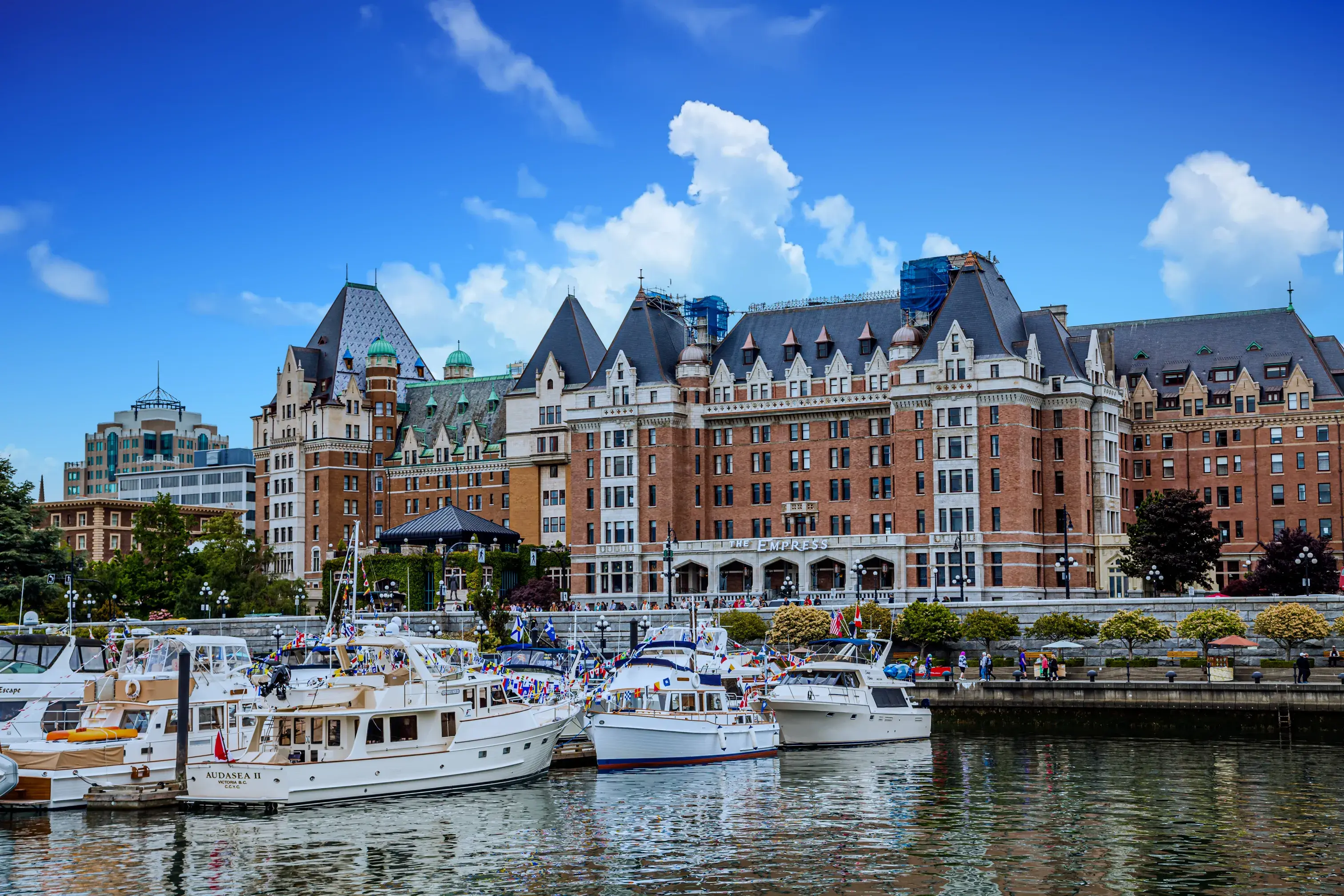 Best Vancouver hotels. Cheap hotels in Vancouver, British Columbia, Canada Best Vancouver hotels. Cheap hotels in Vancouver, British Columbia, Canada