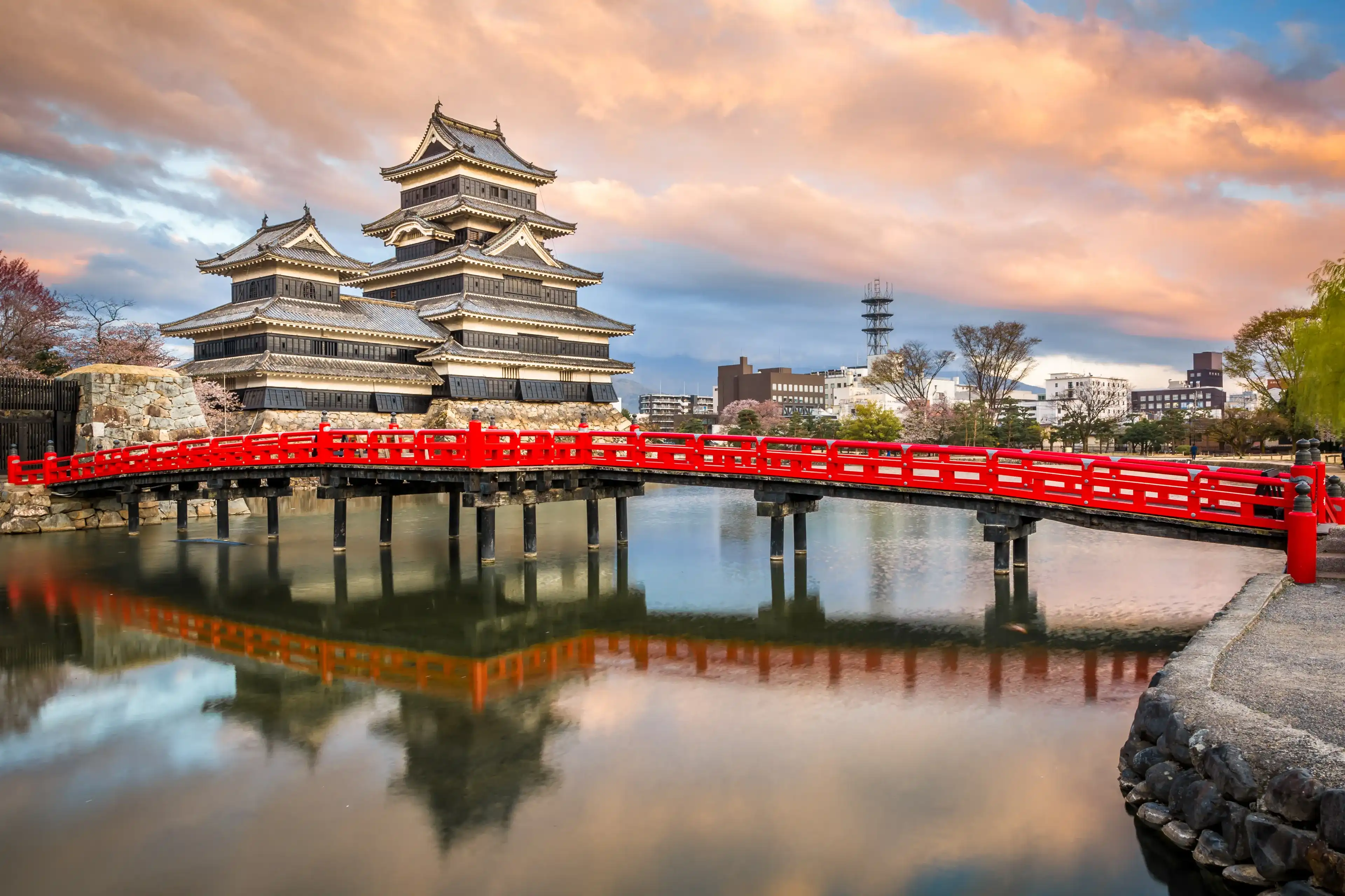 Matsumoto Castle (Matsumoto-jo), a Japanese premier historic castles in easthern Honshu, Matsumoto-shi, Chubu region, Nagano Prefecture, Japan Matsumoto Castle (Matsumoto-jo), a Japanese premier historic castles in easthern Honshu, Matsumoto-shi, Chubu region, Nagano Prefecture, Japan