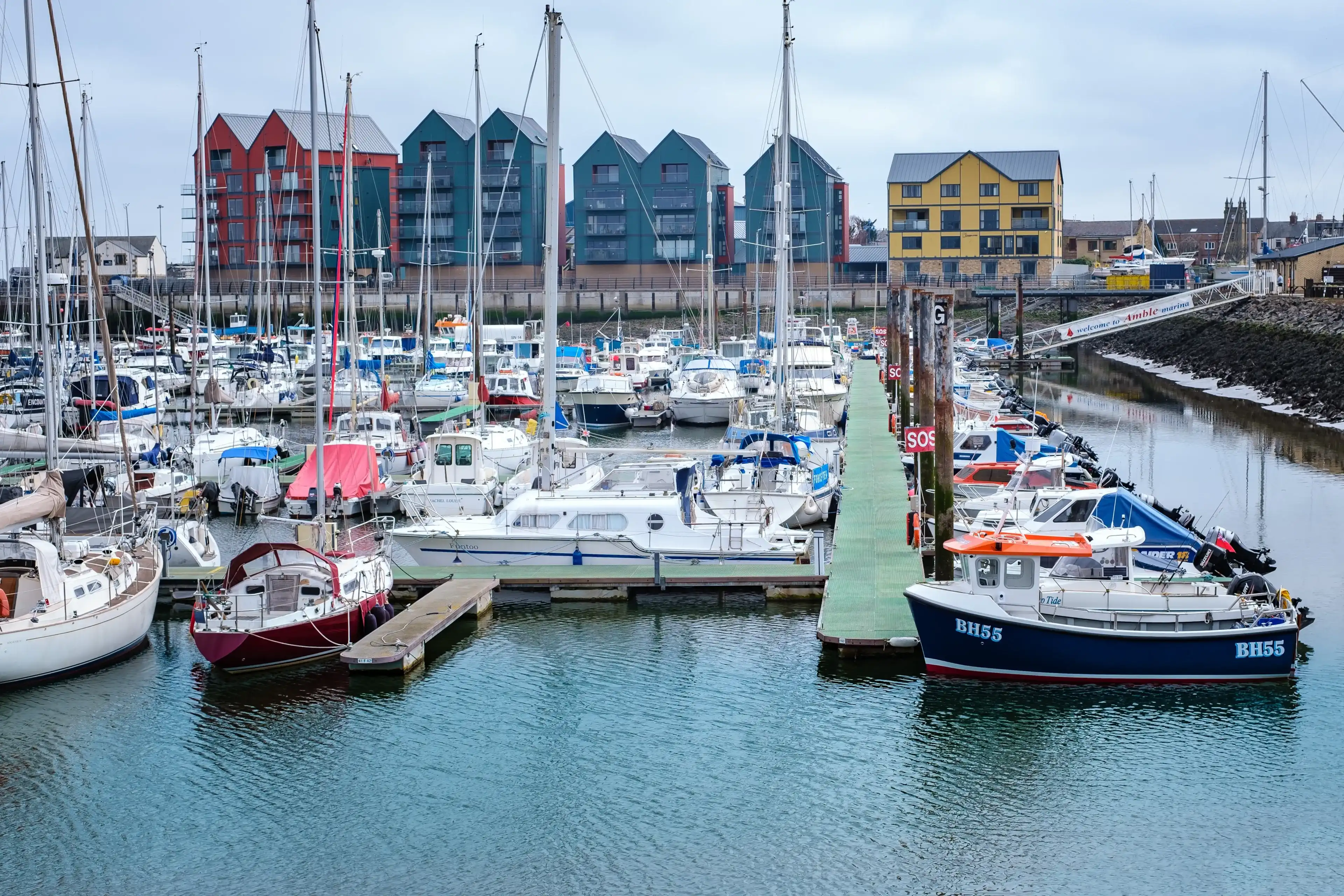 AMBLE, UNITED KINGDOM - Apr 23, 2022: An Amble Marina port with many boats in Northumberland, UK AMBLE, UNITED KINGDOM - Apr 23, 2022: An Amble Marina port with many boats in Northumberland, UK