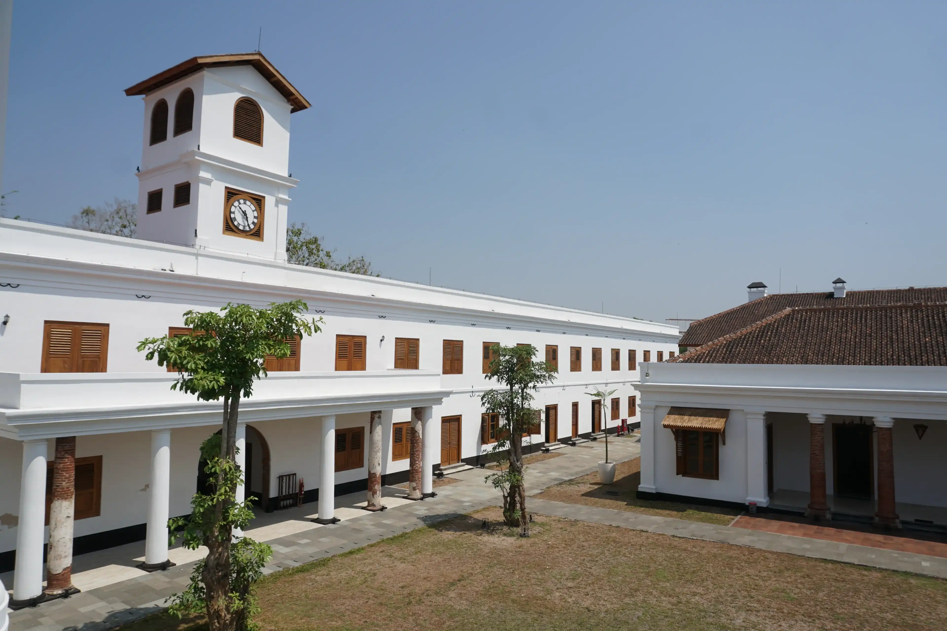 East Java hotels. Best hotels in East Java, Indonesia East Java hotels. Best hotels in East Java, Indonesia