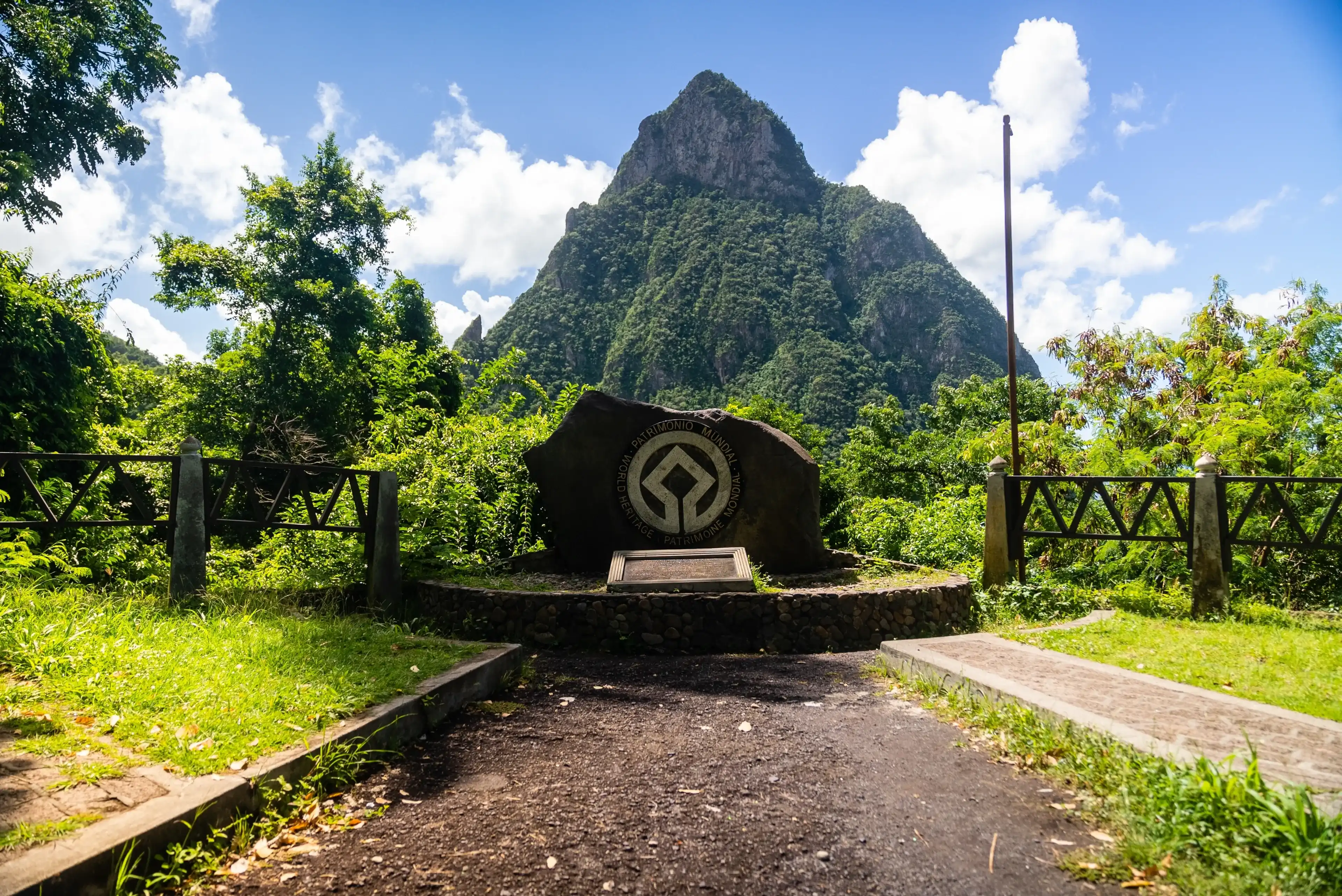 Best Soufrière hotels. Cheap hotels in Soufrière, Saint Lucia Best Soufrière hotels. Cheap hotels in Soufrière, Saint Lucia