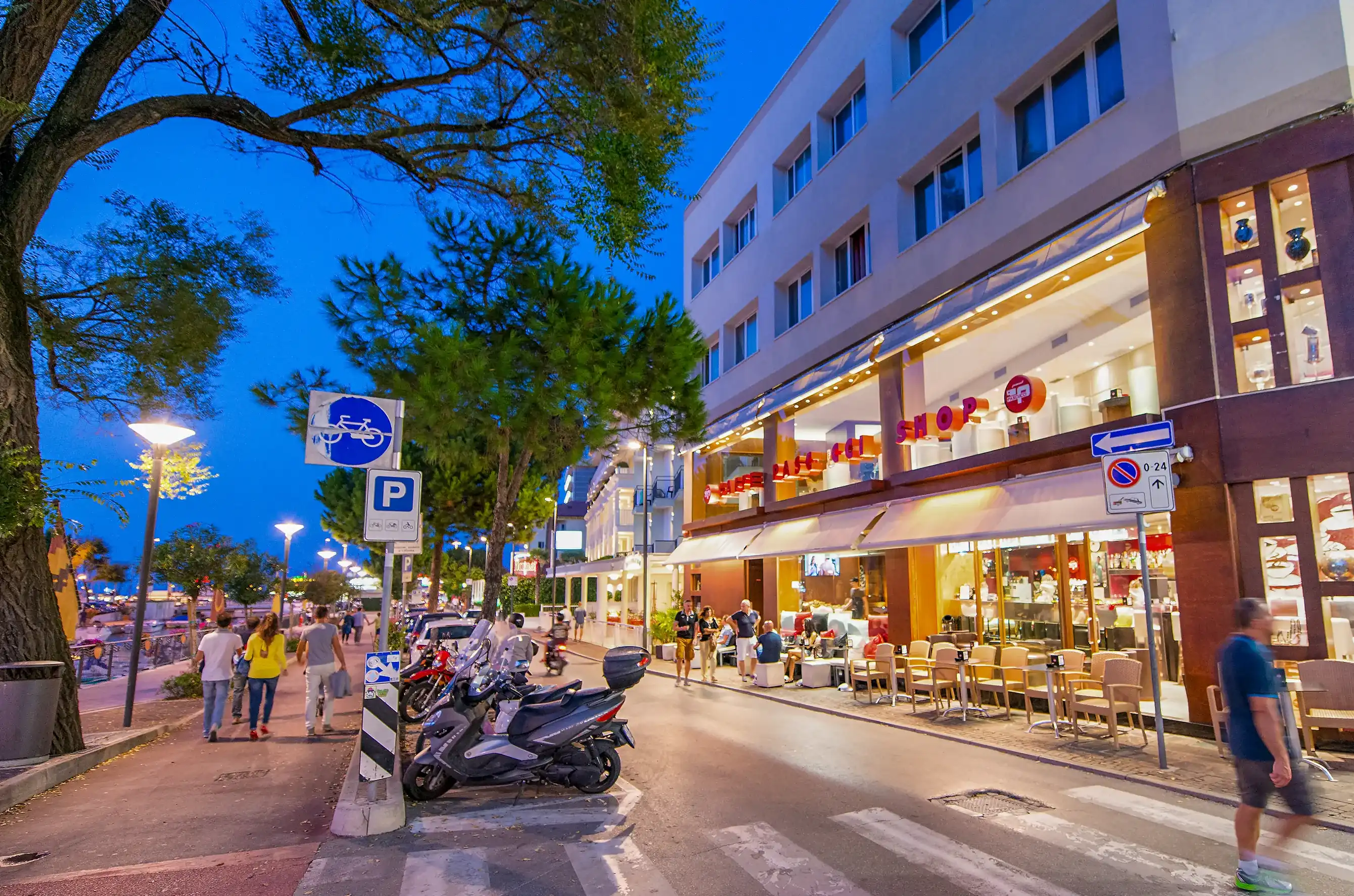 Best Riccione hotels. Cheap hotels in Riccione, Italy Best Riccione hotels. Cheap hotels in Riccione, Italy