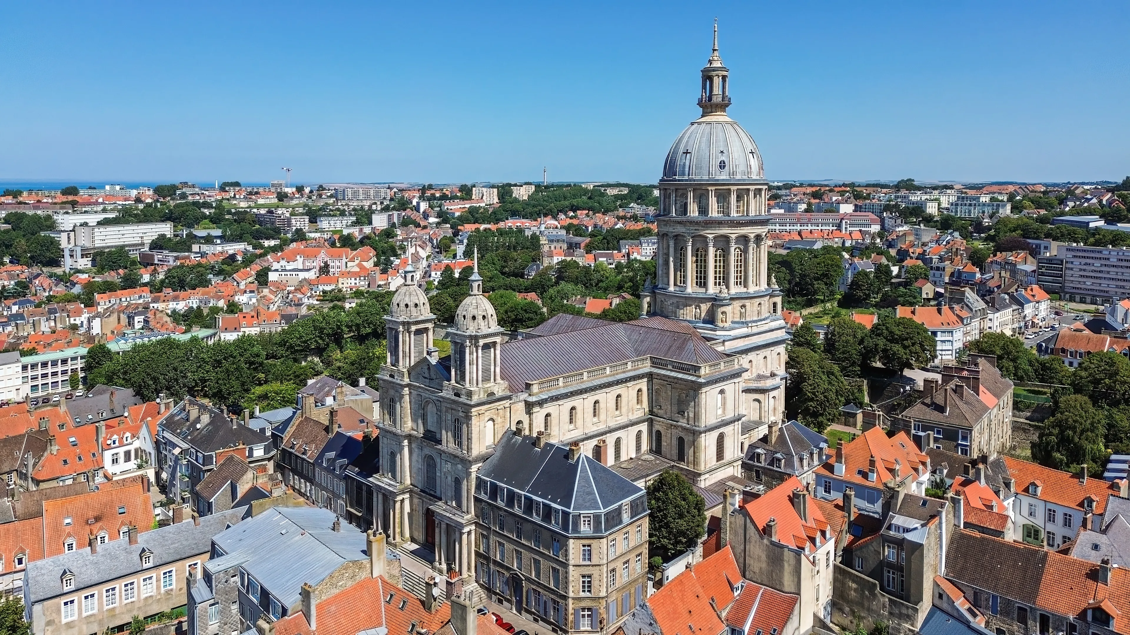 Aerial view of the Basilica of Notre-Dame in Boulogne-sur-Mer in the Pas-de-Calais département of northern France - Minor basilica with a large dome in the Upper Town of Boulogne