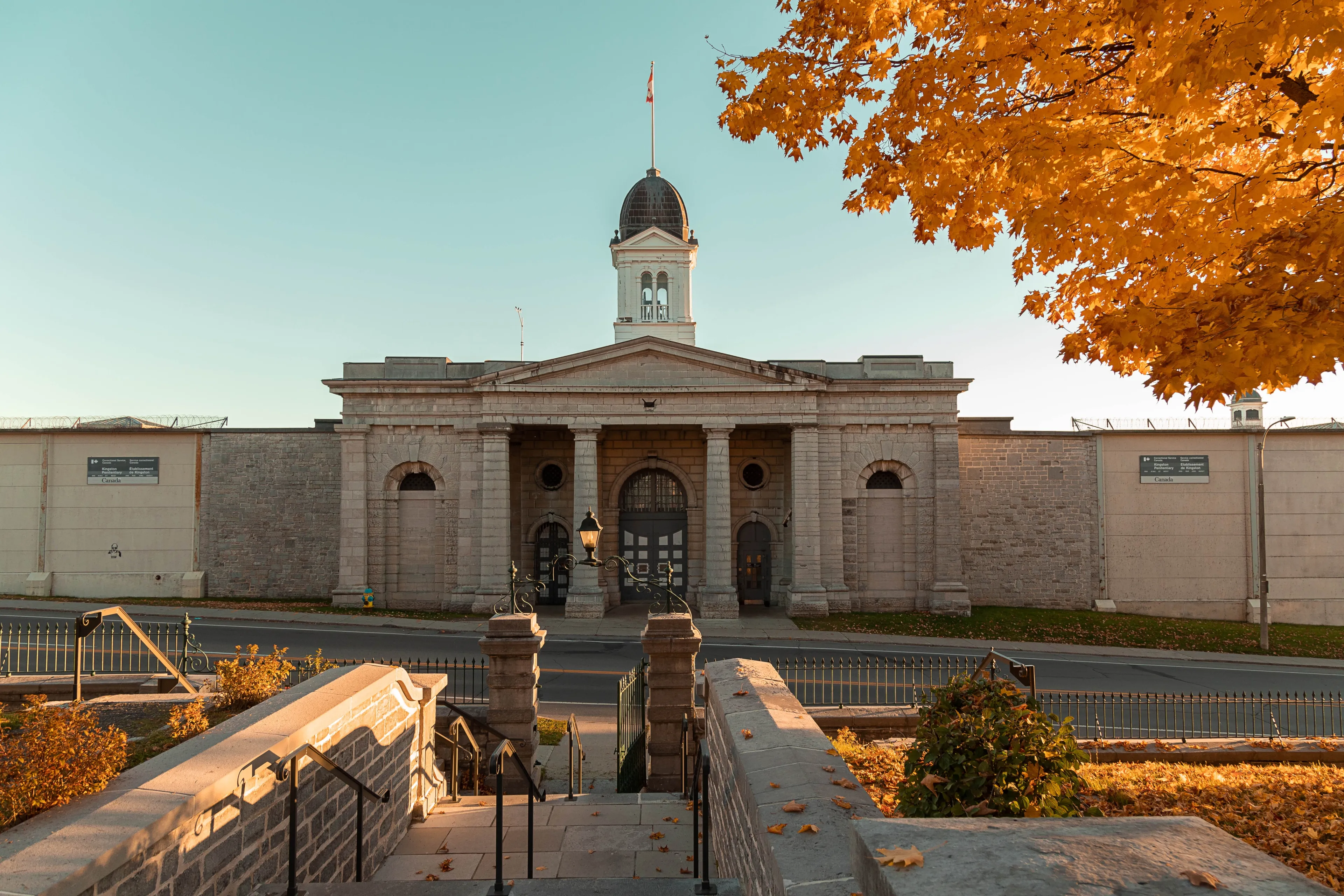 Best Kingston hotels. Cheap hotels in Kingston, Ontario, Canada