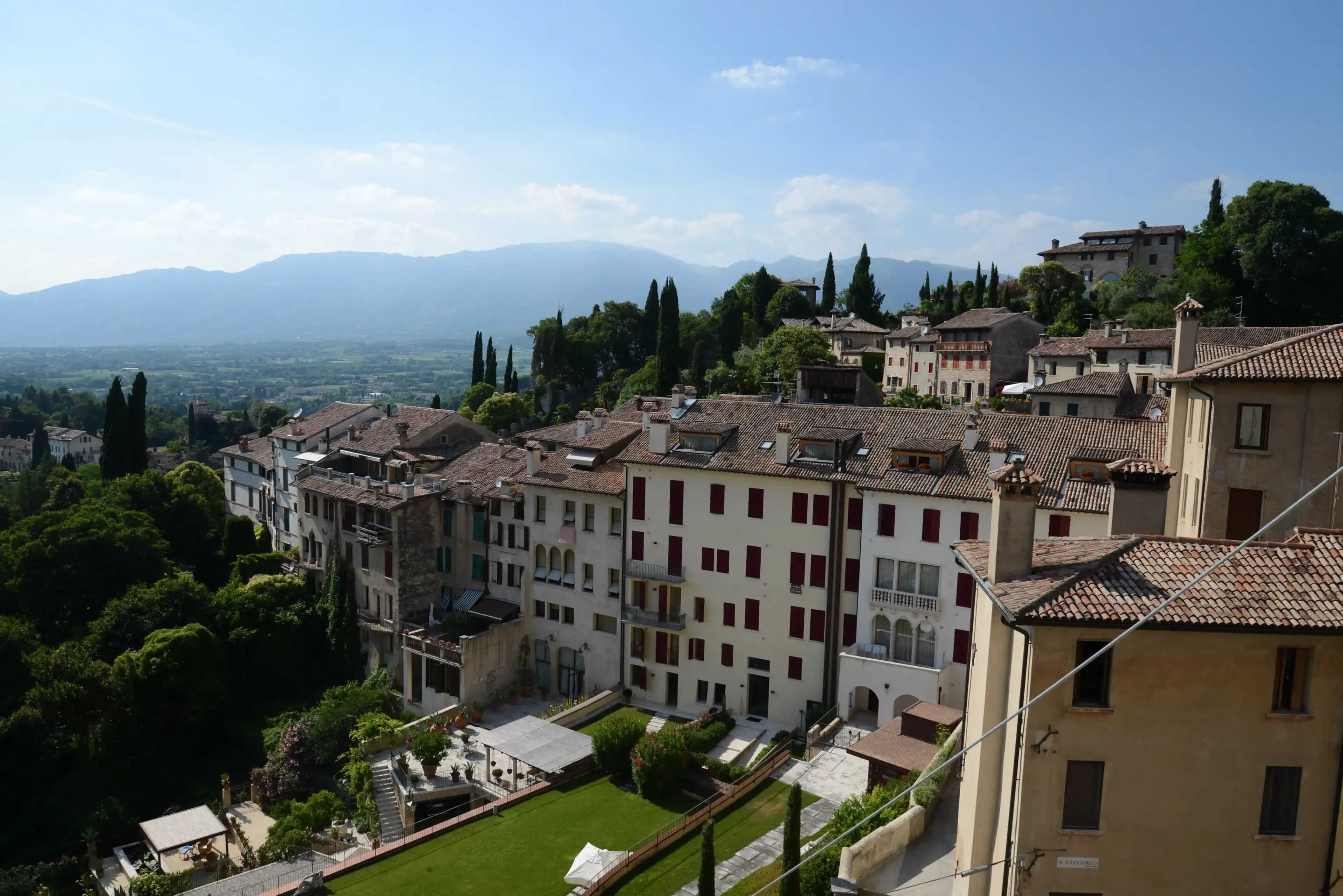 Best Asolo hotels. Cheap hotels in Asolo, Italy Best Asolo hotels. Cheap hotels in Asolo, Italy