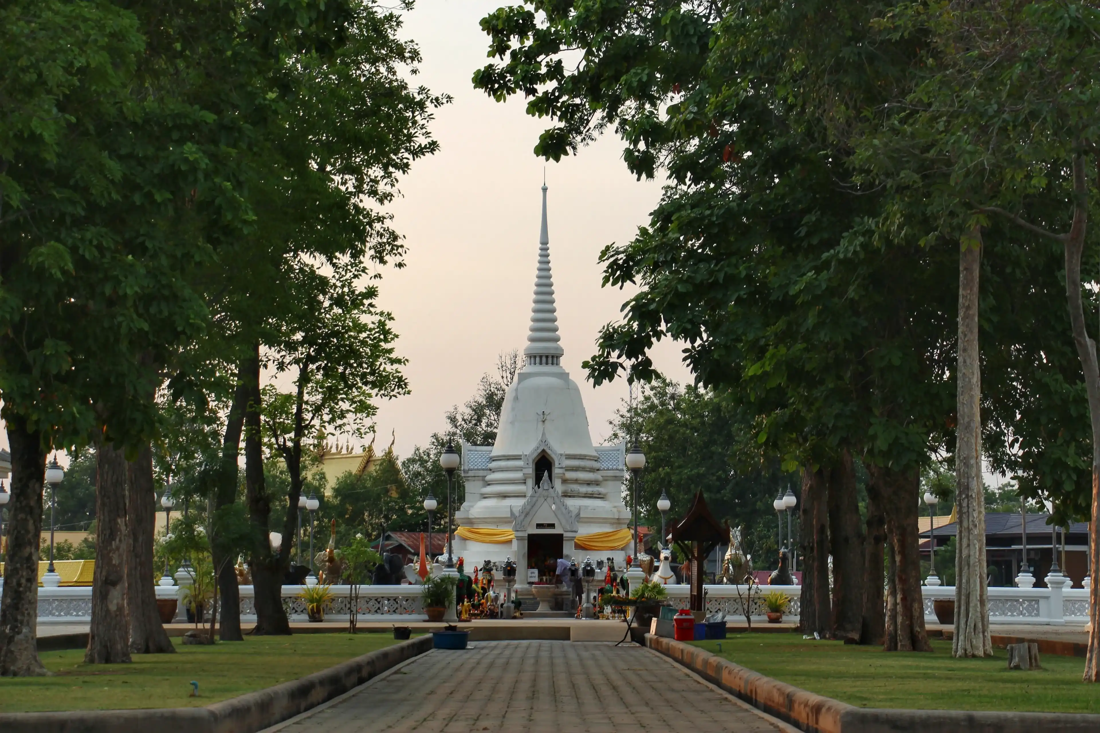 The pagoda monument of King Taksin, Chachoengsao,Thailand. The pagoda monument of King Taksin, Chachoengsao,Thailand.