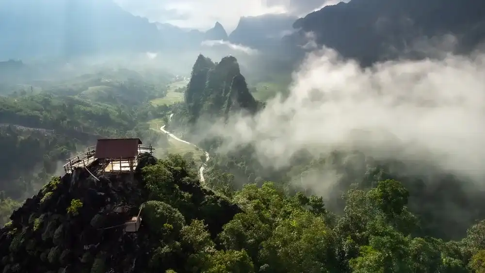 Nam Xay Mountain, Vang Vieng, Laos Nam Xay Mountain, Vang Vieng, Laos