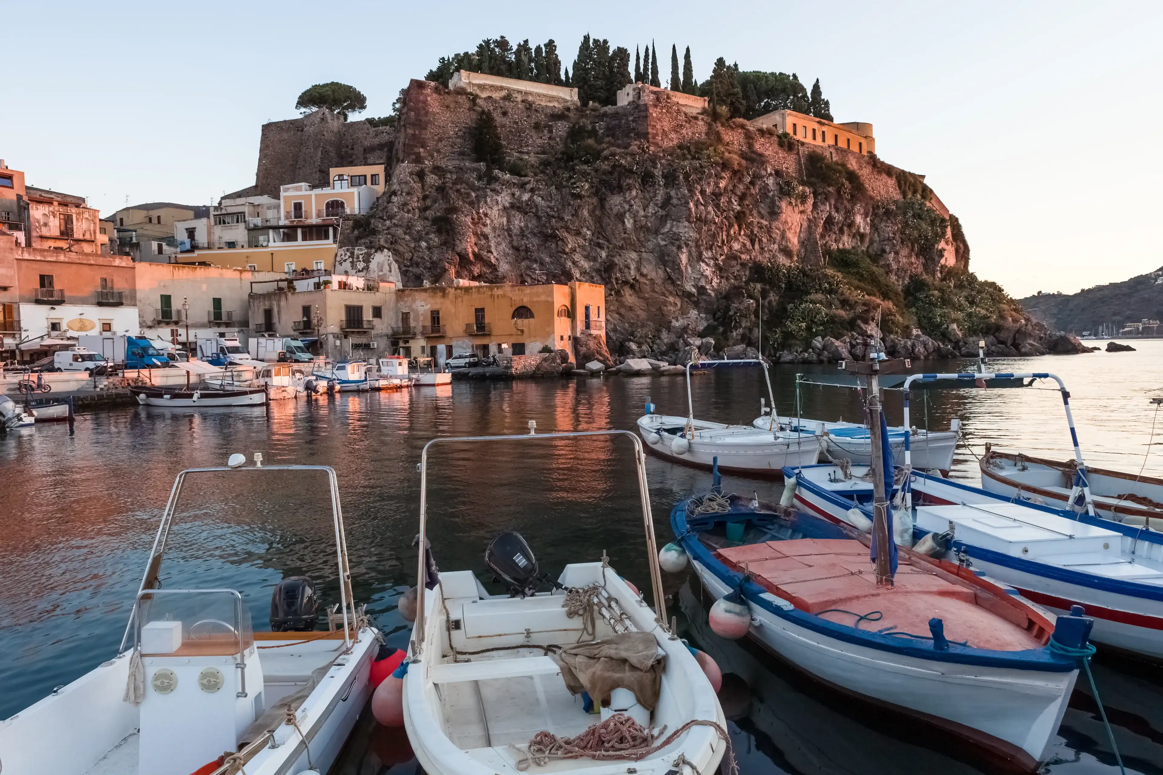 Best Lipari hotels. Cheap hotels in Lipari, Italy Best Lipari hotels. Cheap hotels in Lipari, Italy