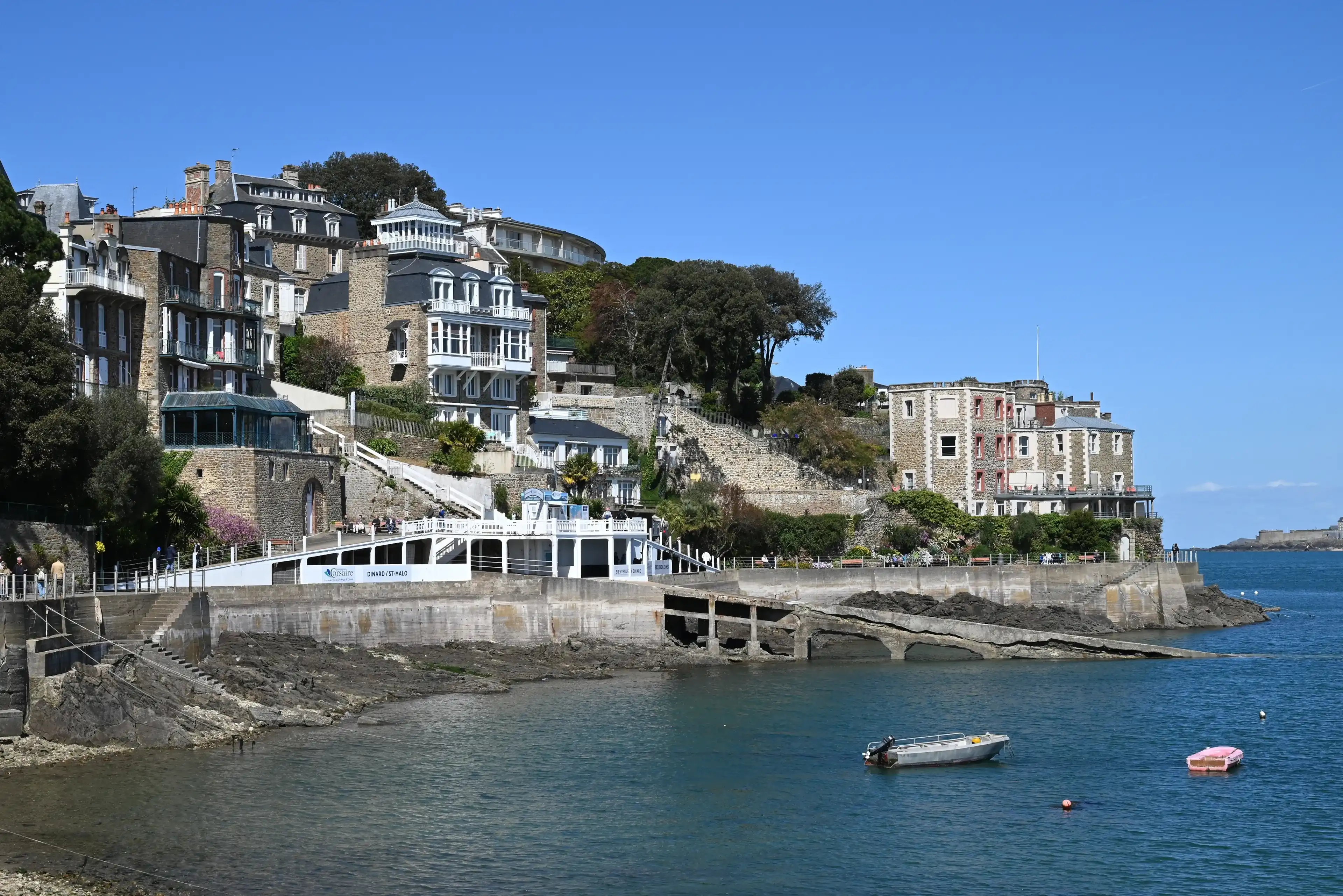 Dinard, France, april 18, 2024 : Quay and office of the Corsaire company on the Au Clair de Lune promenade in Dinard Dinard, France, april 18, 2024 : Quay and office of the Corsaire company on the Au Clair de Lune promenade in Dinard