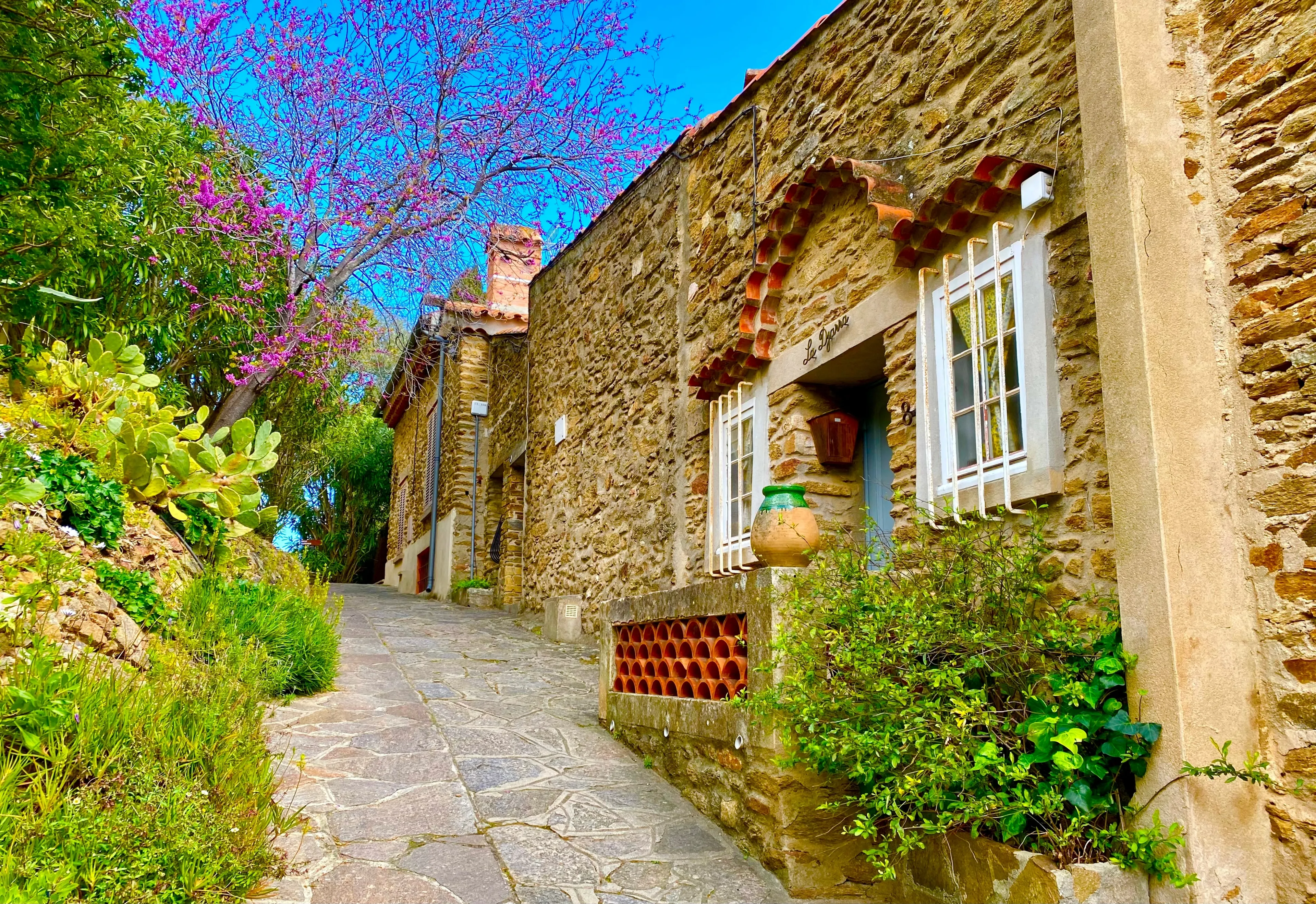 Best Bormes-les-Mimosas hotels. Cheap hotels in Bormes-les-Mimosas, France