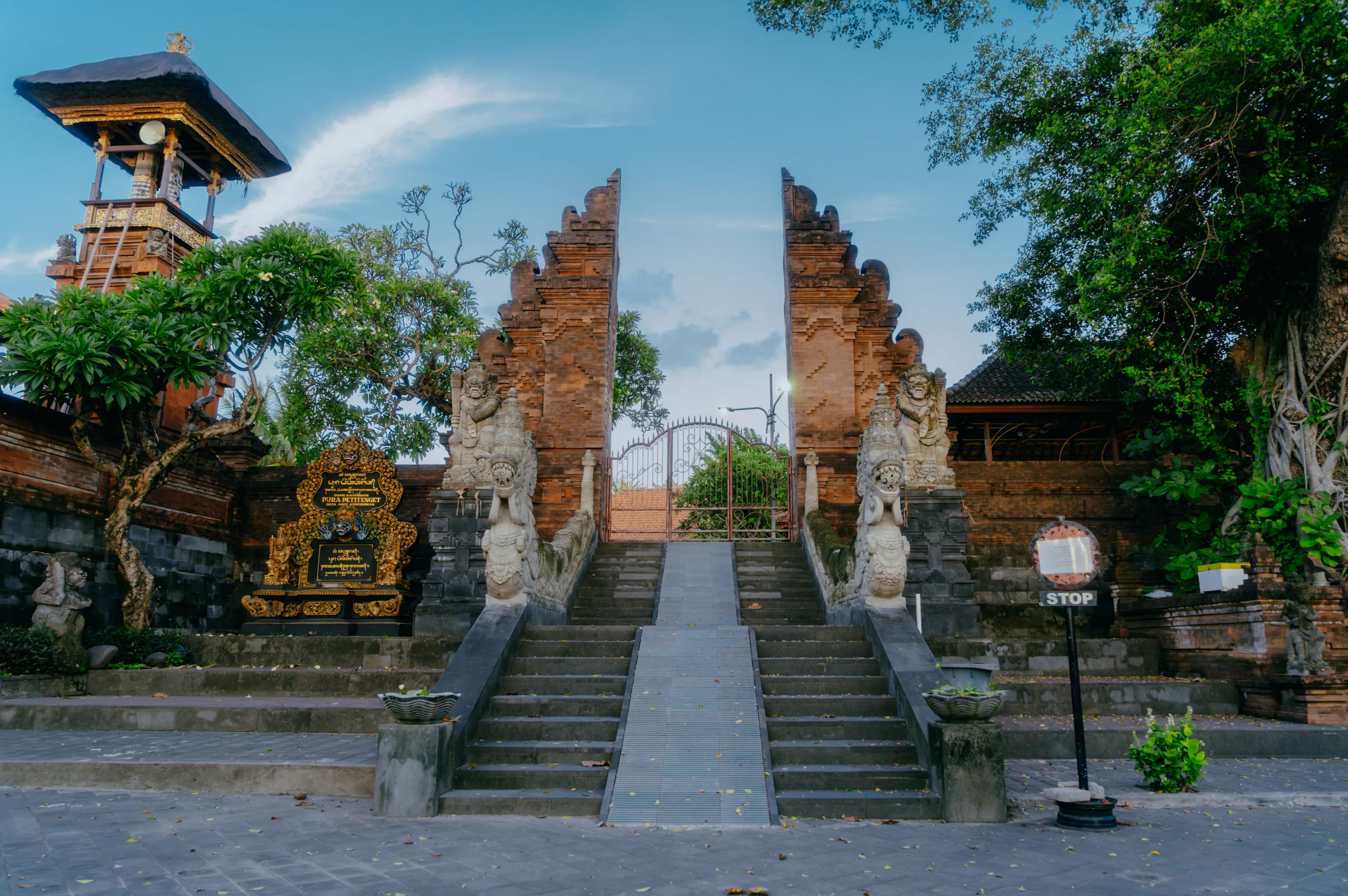Gate of Temple in Pura Petitenget, kerobokan village, Bali Indonesia. ( 28 December 2023 )
