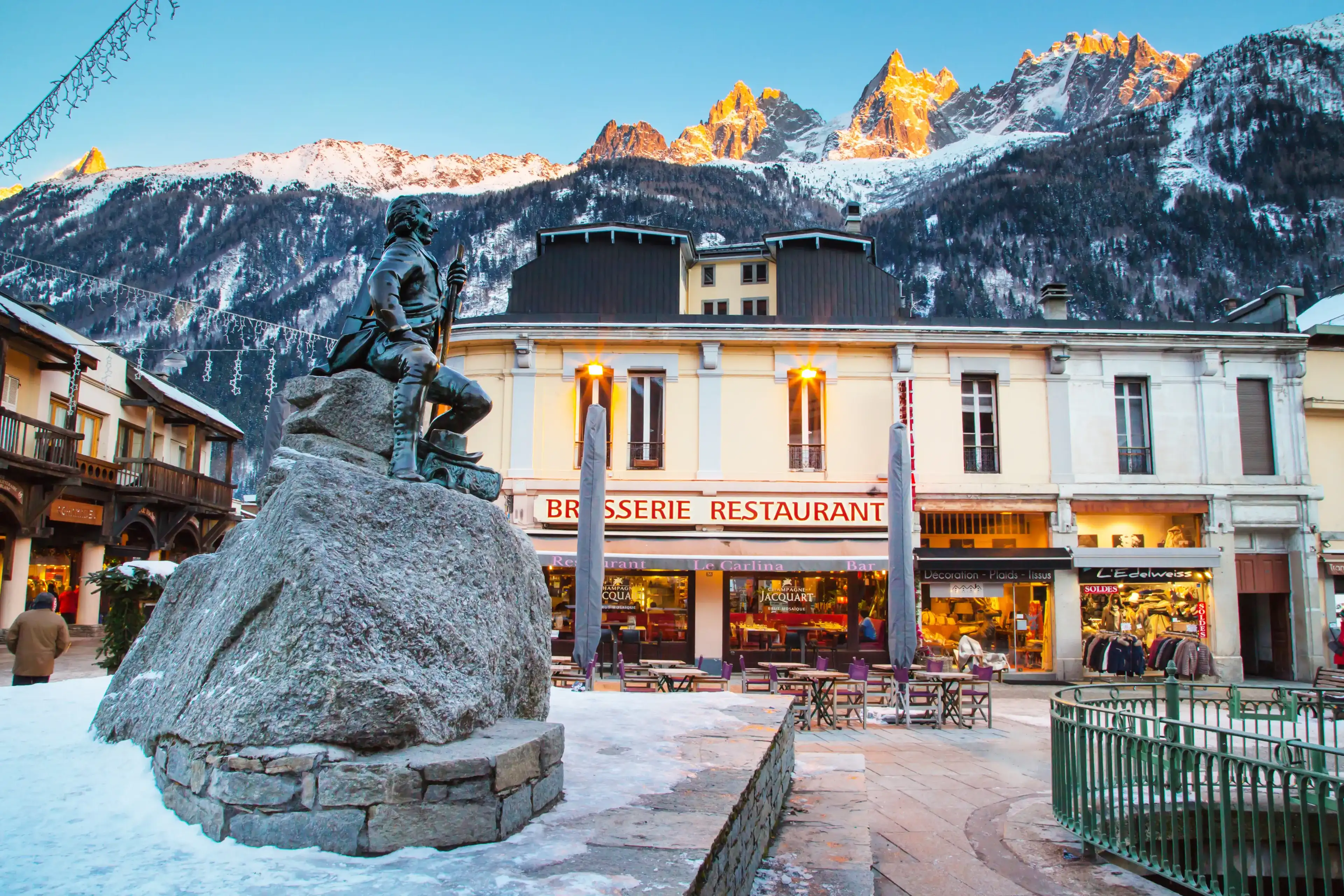 Best Chamonix-Mont-Blanc hotels. Cheap hotels in Chamonix-Mont-Blanc, France Best Chamonix-Mont-Blanc hotels. Cheap hotels in Chamonix-Mont-Blanc, France
