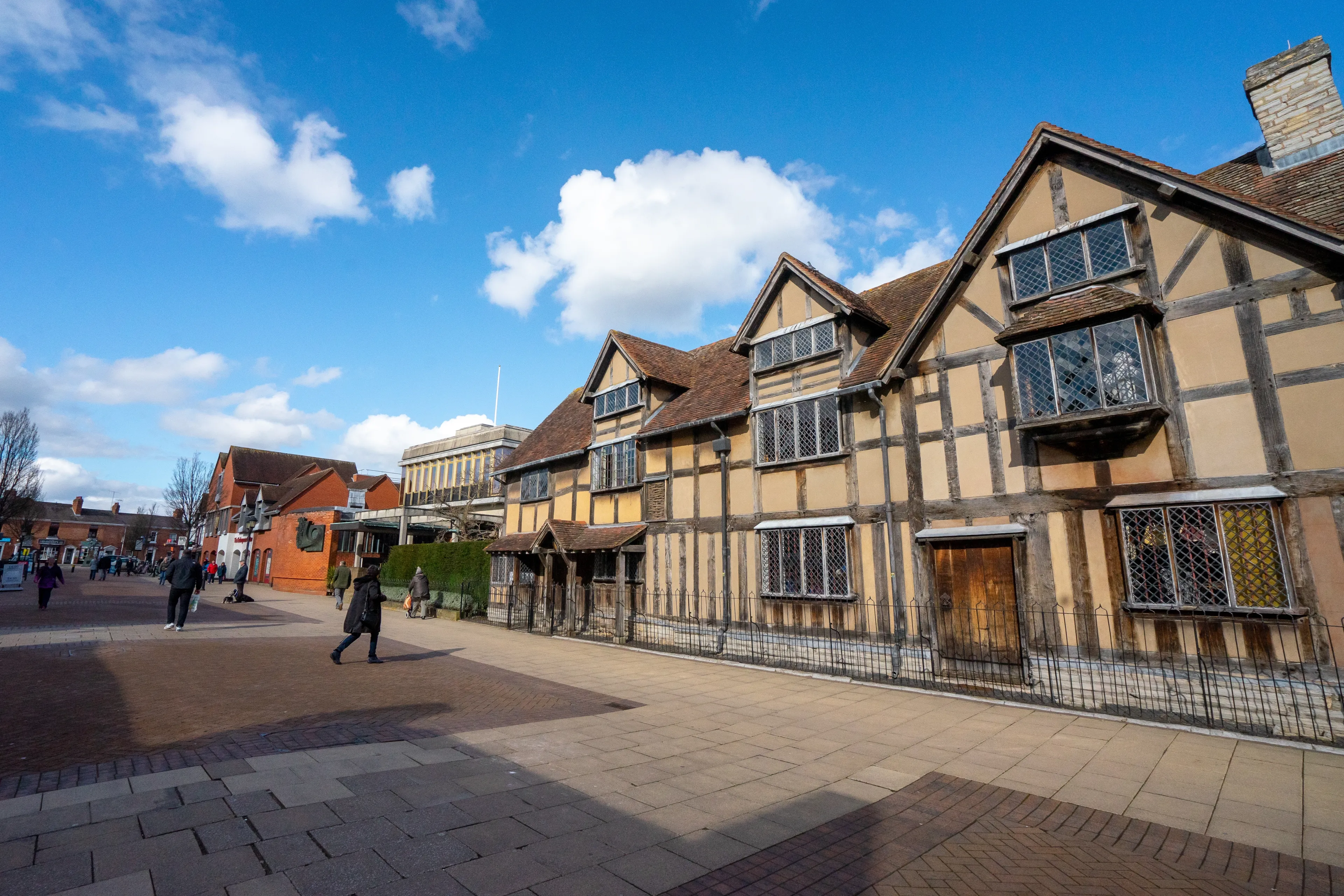 Best Stratford-upon-Avon hotels. Cheap hotels in Stratford-upon-Avon, United Kingdom