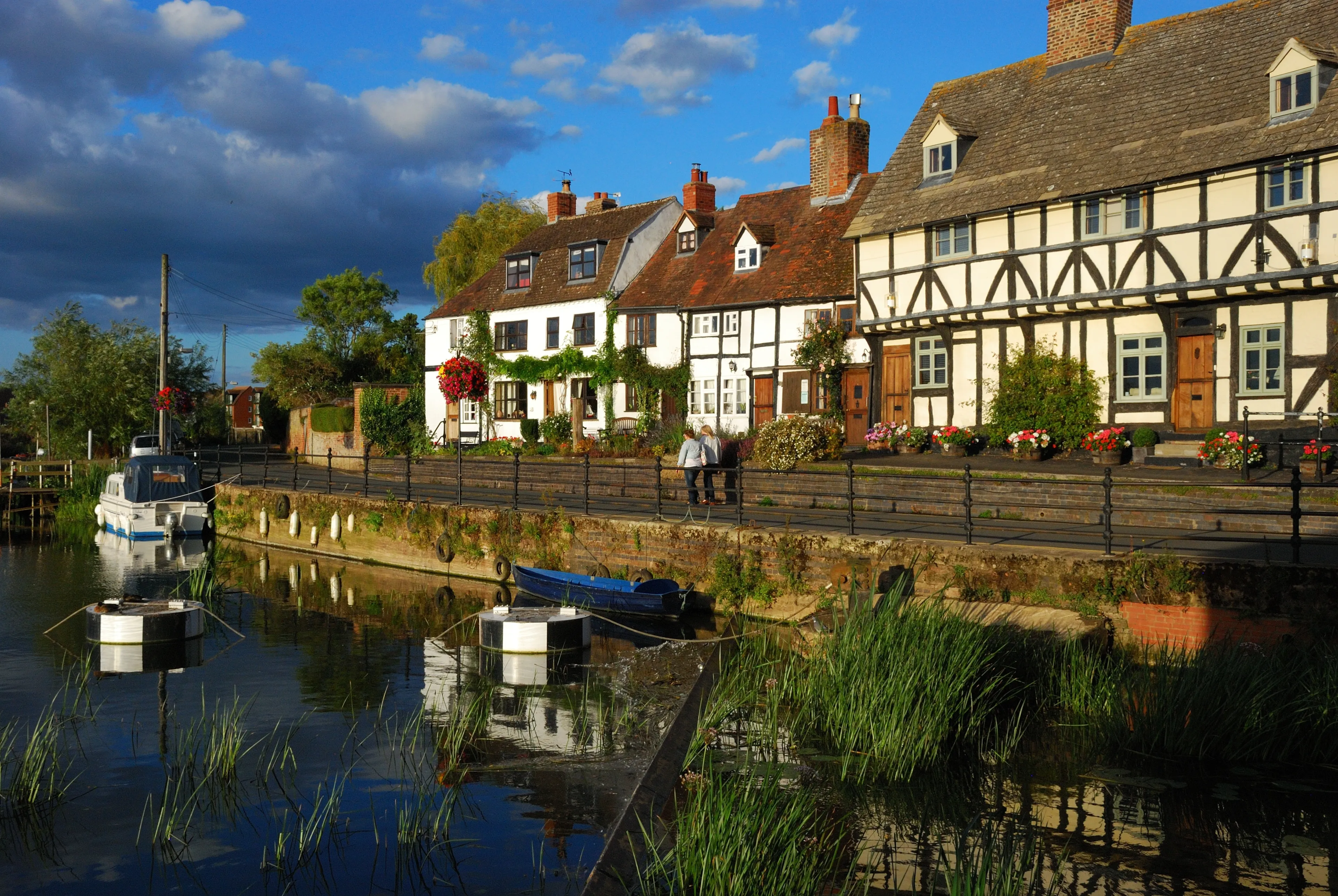 Canal walk in Tewkesbury, Gloucestershire, United Kingdom