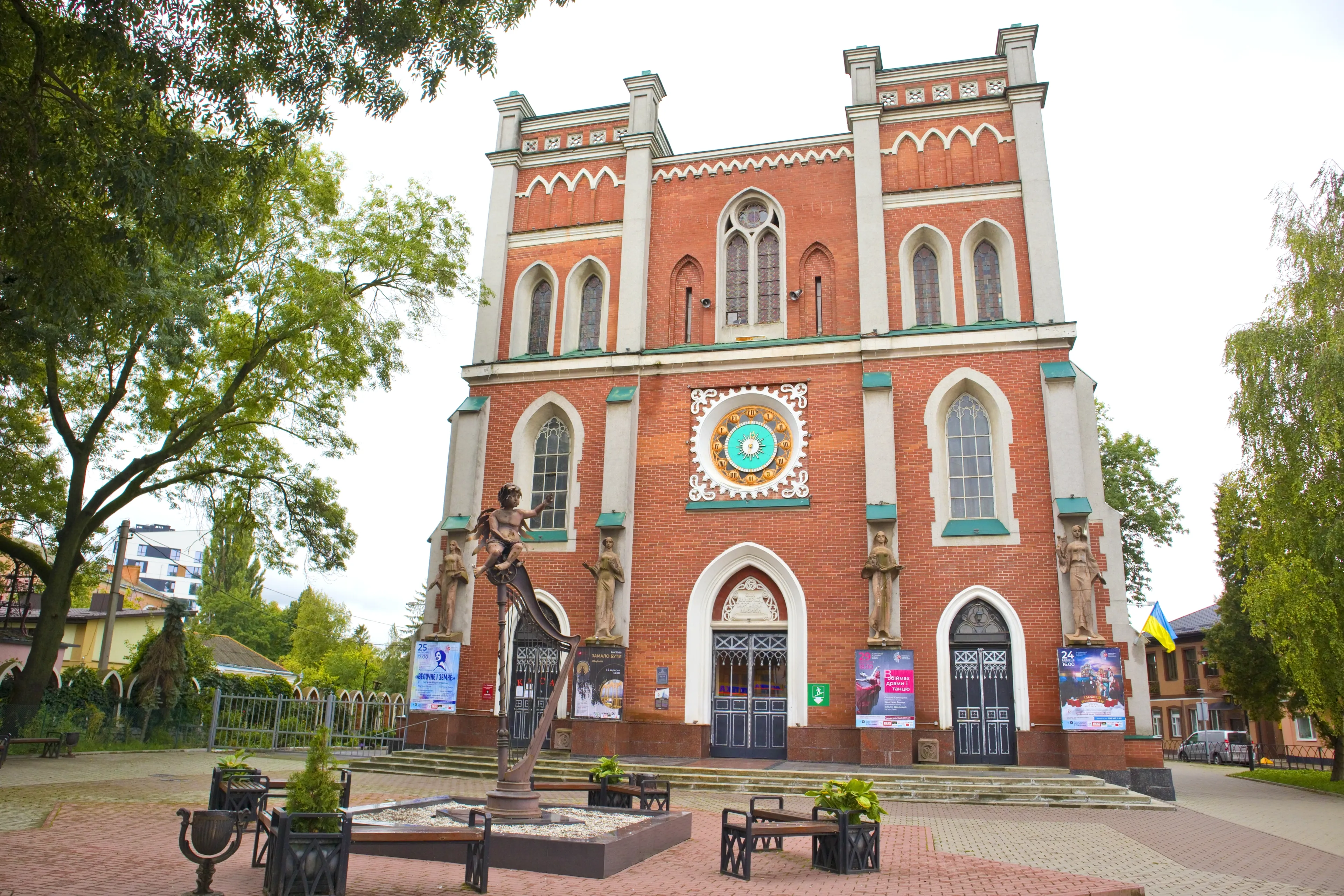 Rivne hotels. Best hotels in Rivne, Ukraine