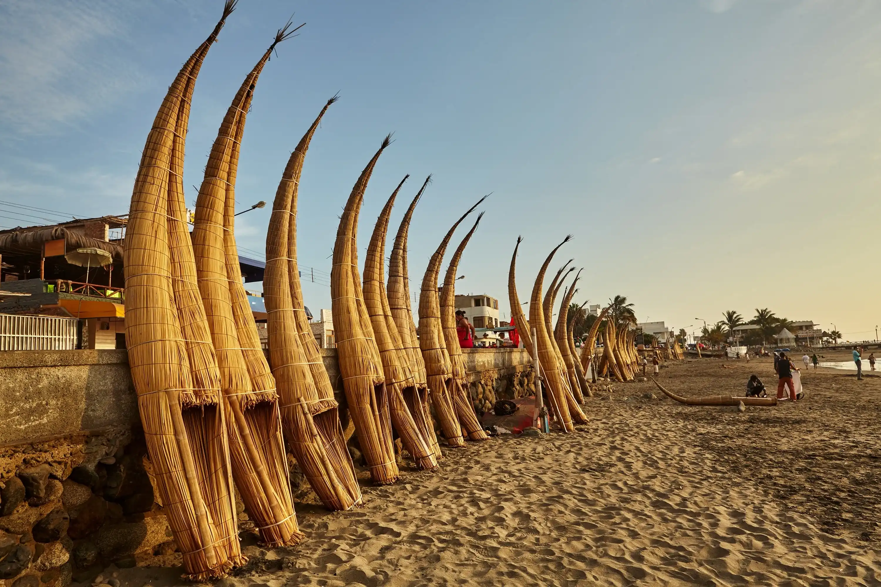 These reed boats are called "caballitos de totora" because of their shape, which resembles a horse. They have been used for thousands of years by the local fishermen in Huanchaco. These reed boats are called "caballitos de totora" because of their shape, which resembles a horse. They have been used for thousands of years by the local fishermen in Huanchaco.