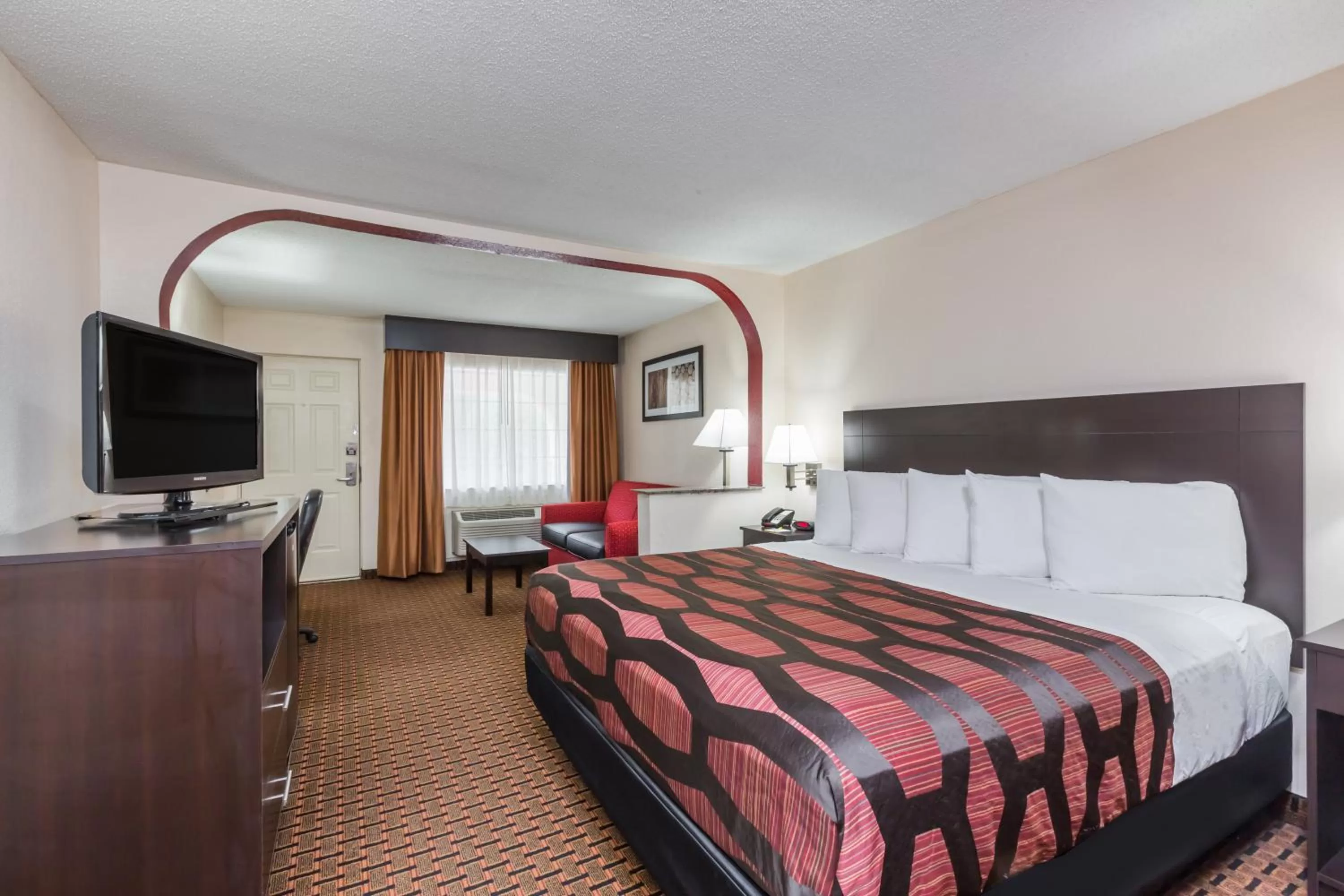 Photo of the whole room, Bed in Days Inn by Wyndham Pearl/Jackson Airport