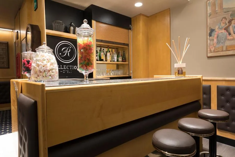 Lounge or bar in Hotel Mentana, by R Collection Hotels