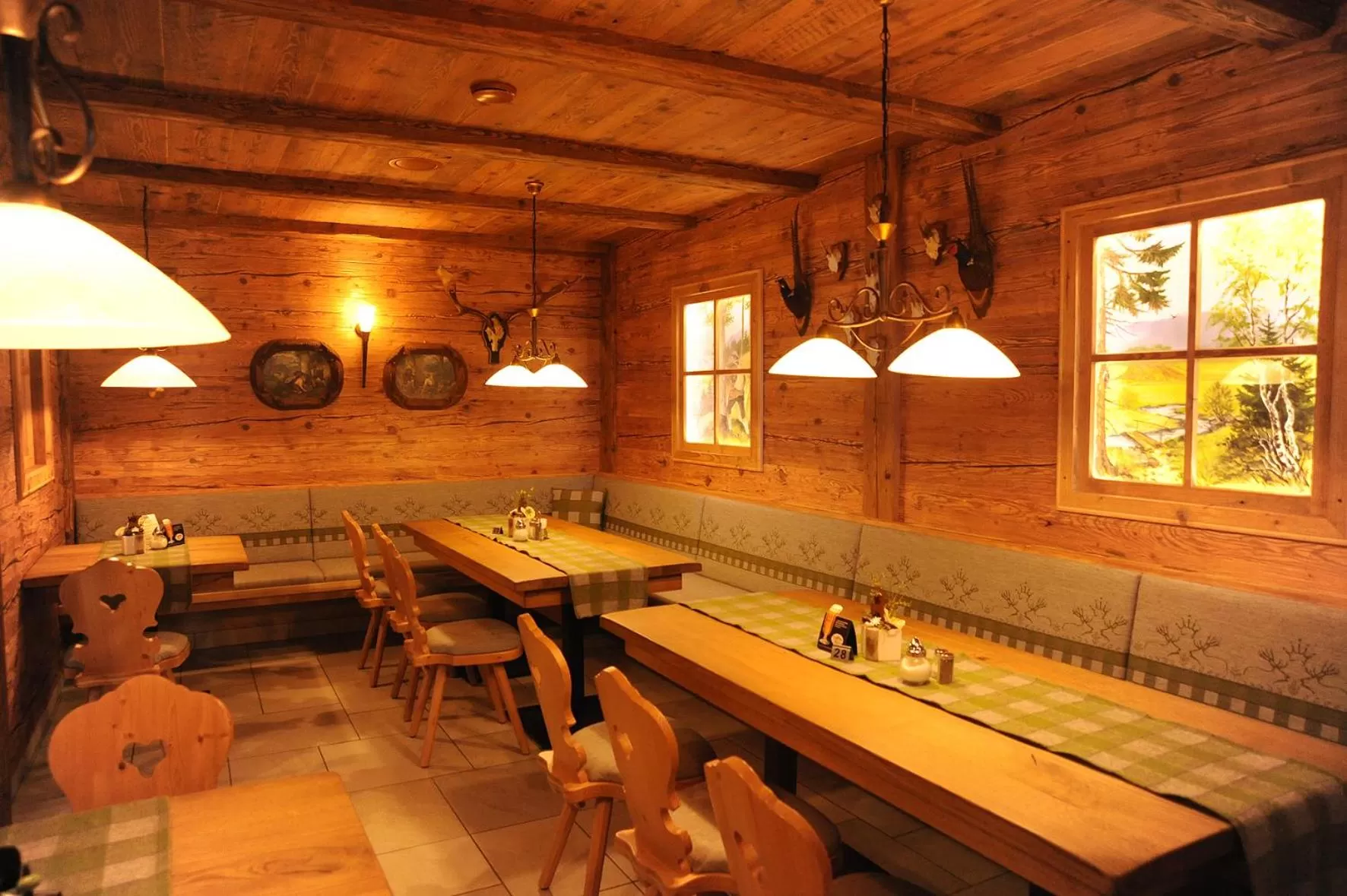 Restaurant/Places to Eat in Appart-Hotel Wildererstuben