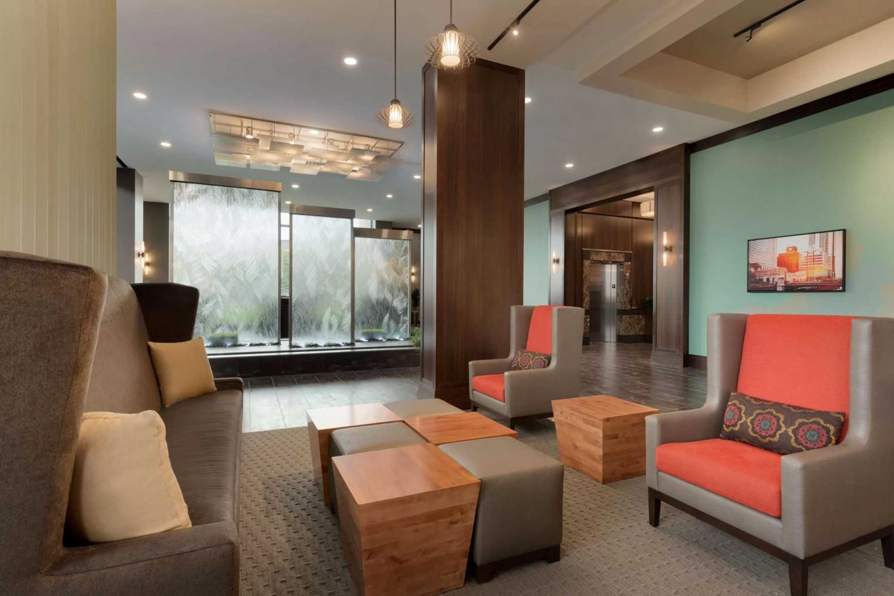 Lobby or reception in Embassy Suites by Hilton Chicago Naperville