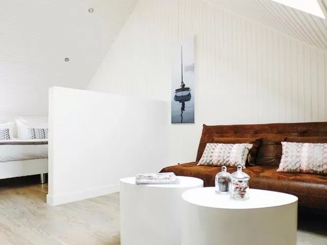 Bedroom, Bed in La Dolce Vita