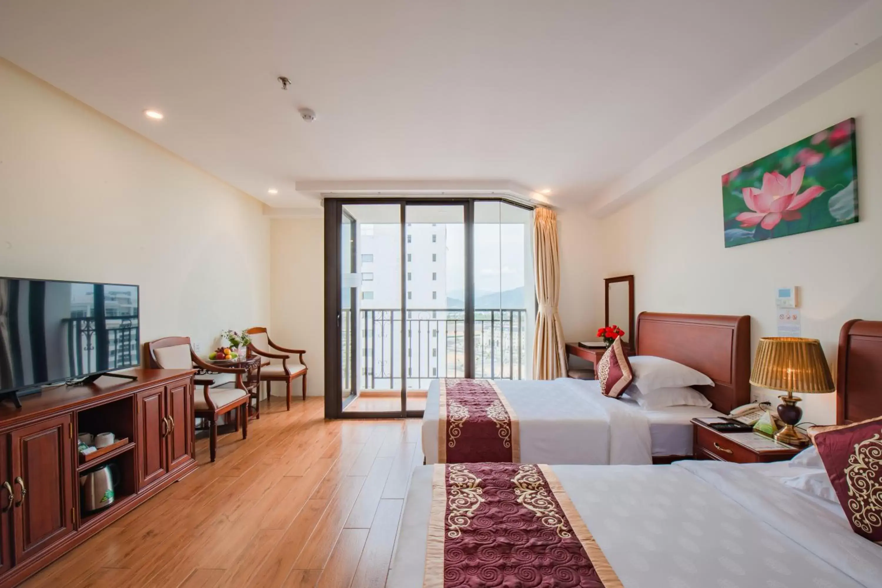 Twin Room with City View in Red Sun Nha Trang Hotel Twin Room with City View in Red Sun Nha Trang Hotel