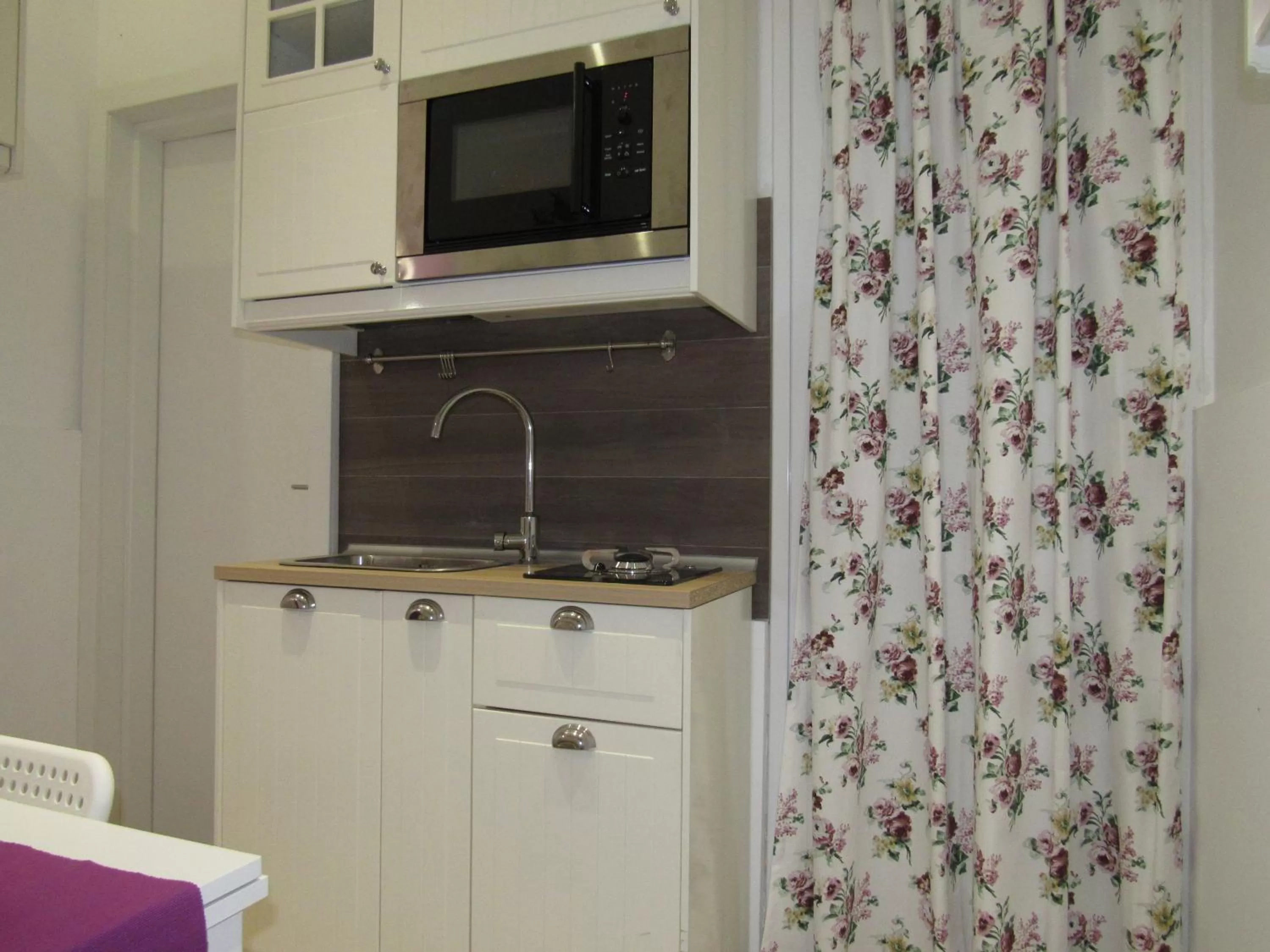 Kitchen or kitchenette in La Voce del Violino