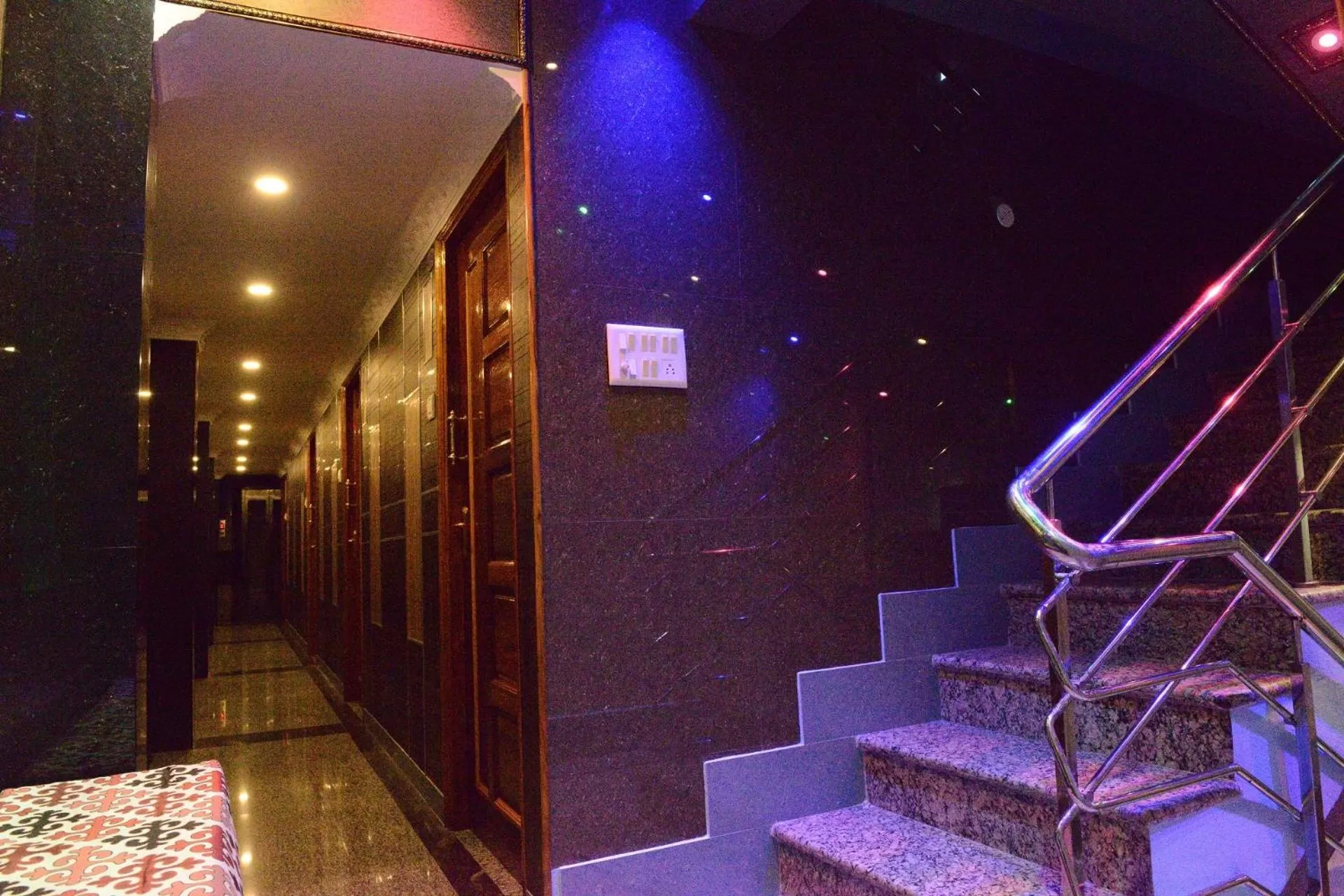 Deluxe Double Room - single occupancy in Vasanth Villa