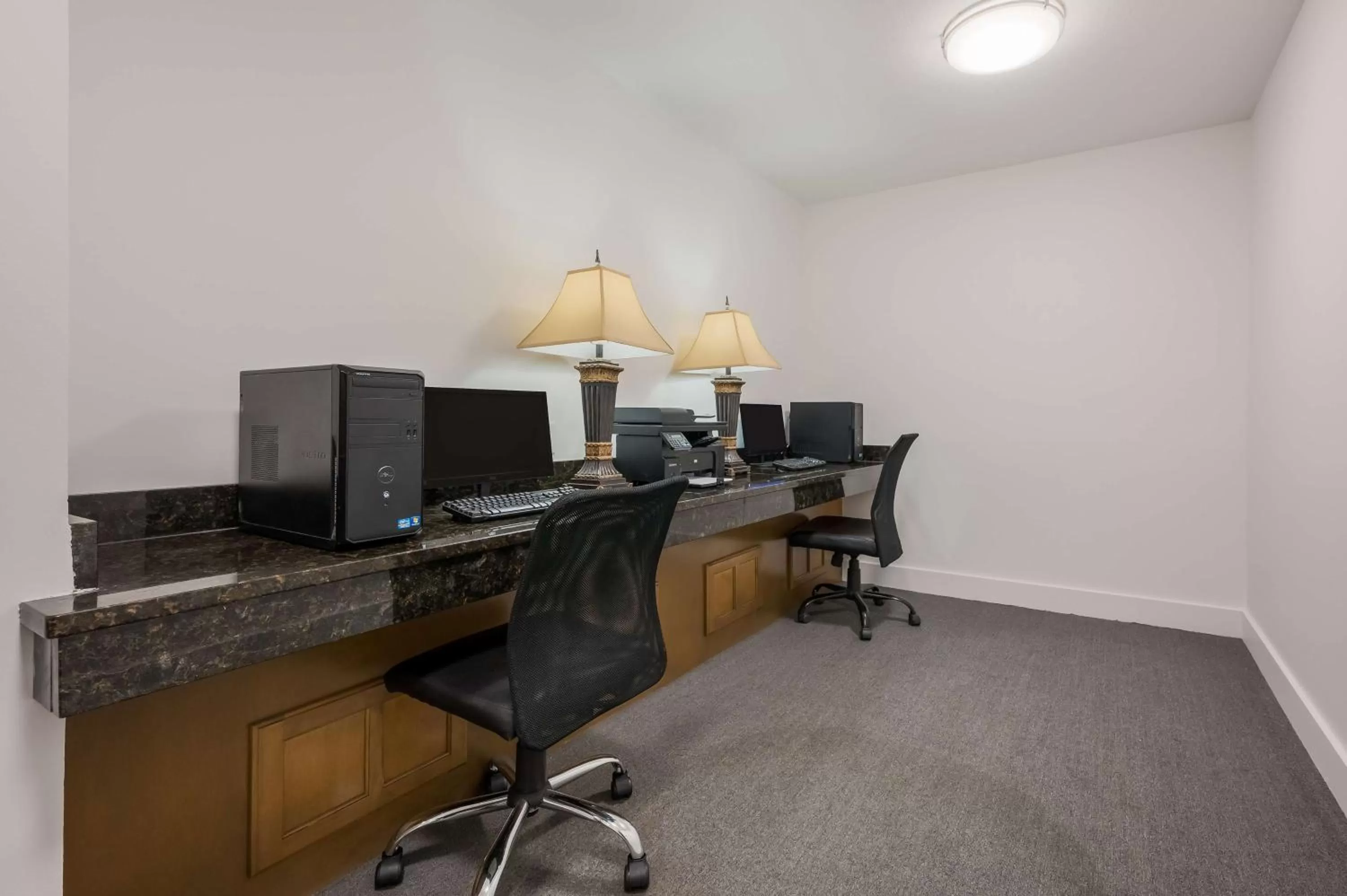 Business facilities in Best Western University Inn