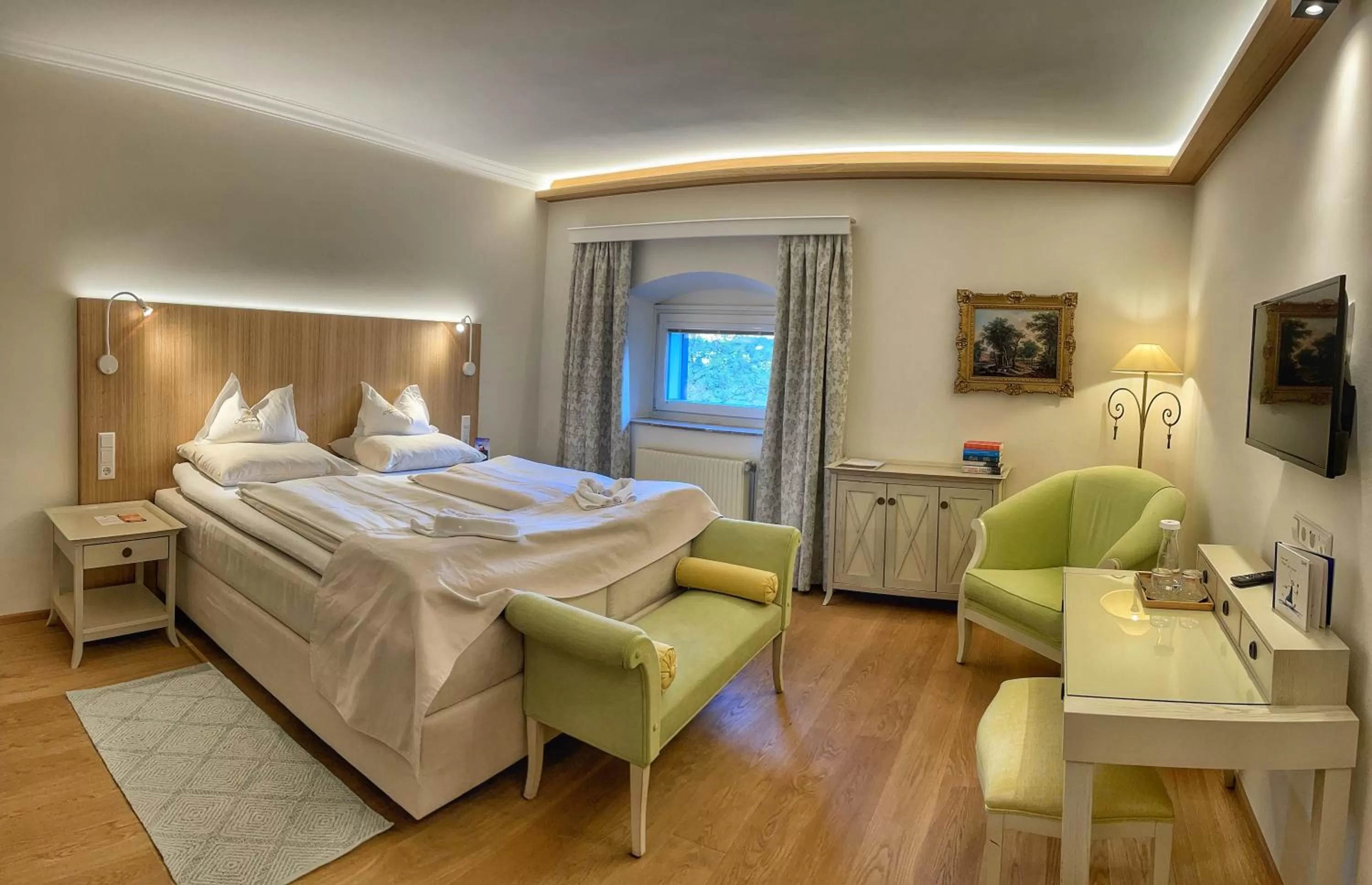 Bedroom in Hotel Schloss Lerchenhof