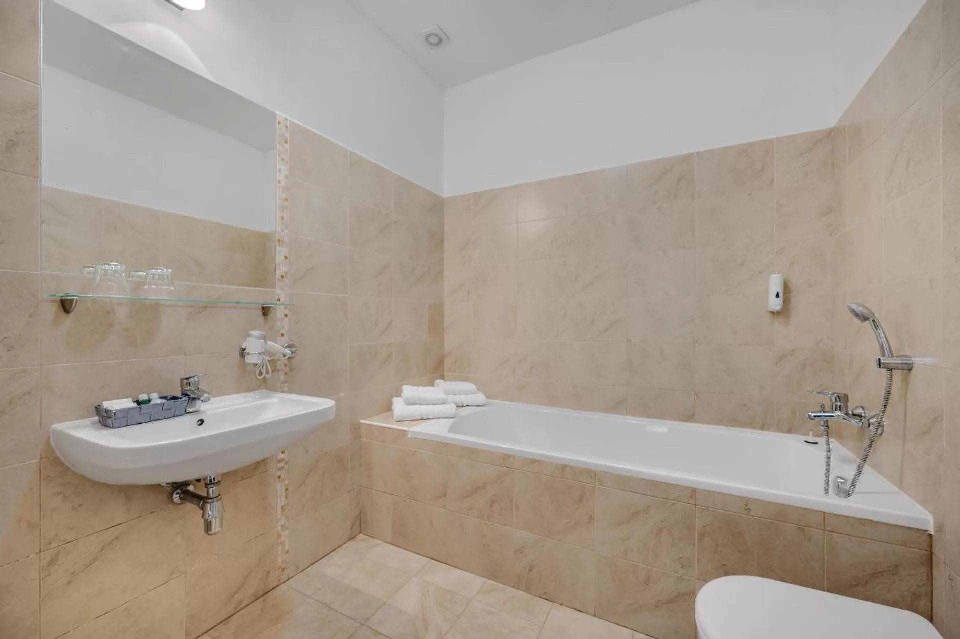 Bathroom in Garni Hotel VIRGO