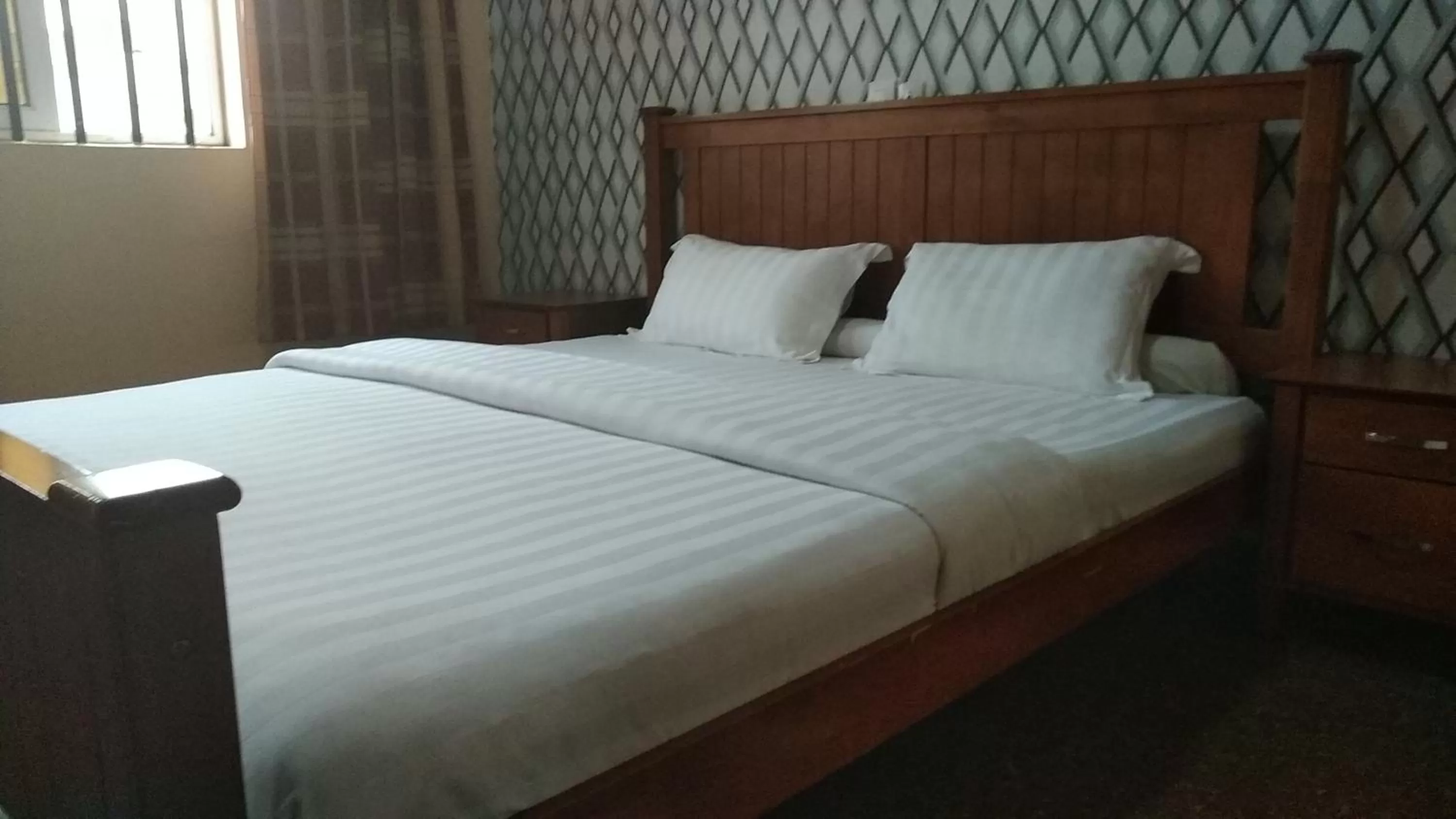 Bed in Hotel Saint-Jean