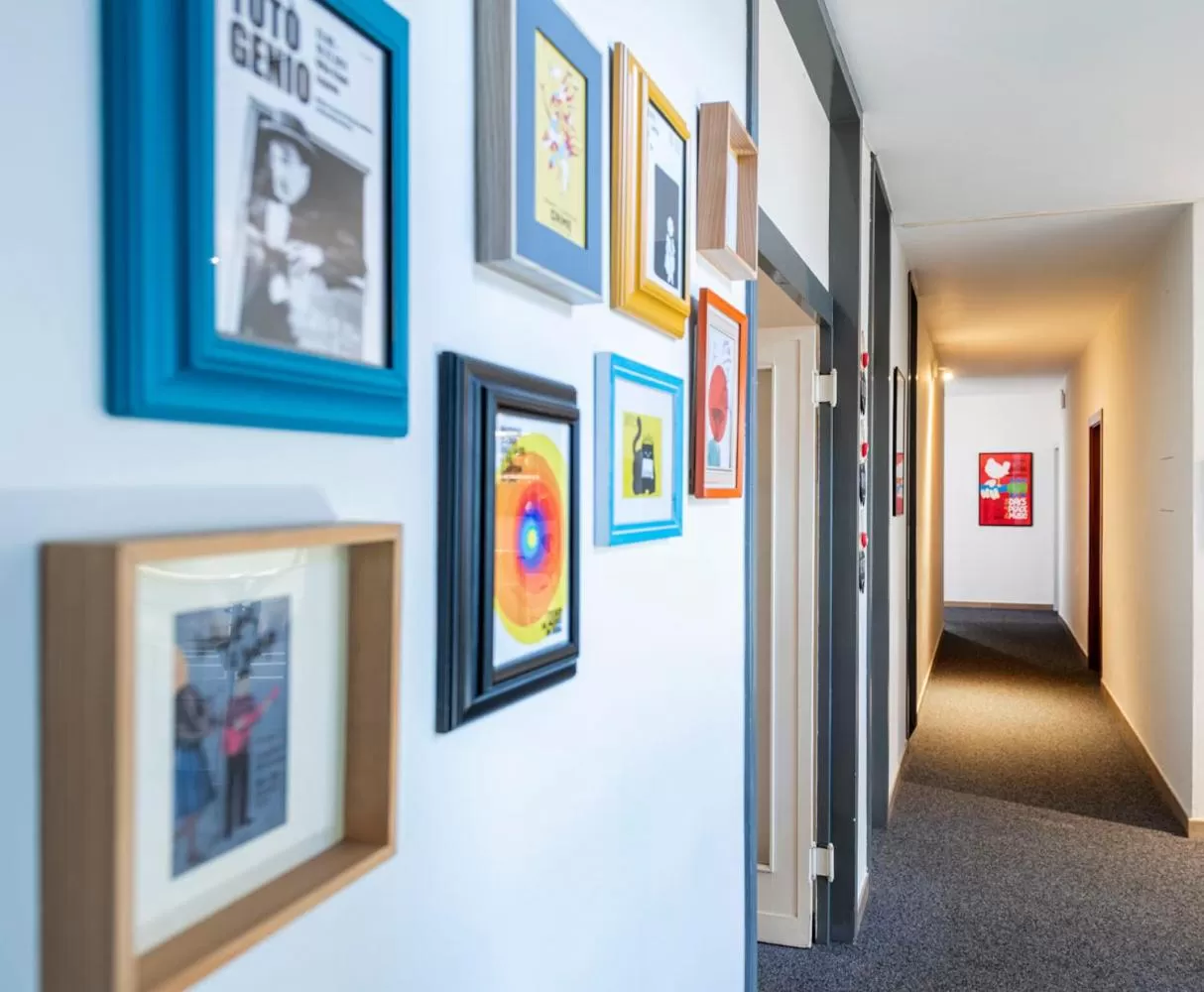 Decorative detail in Hotel Atlantico self check-in