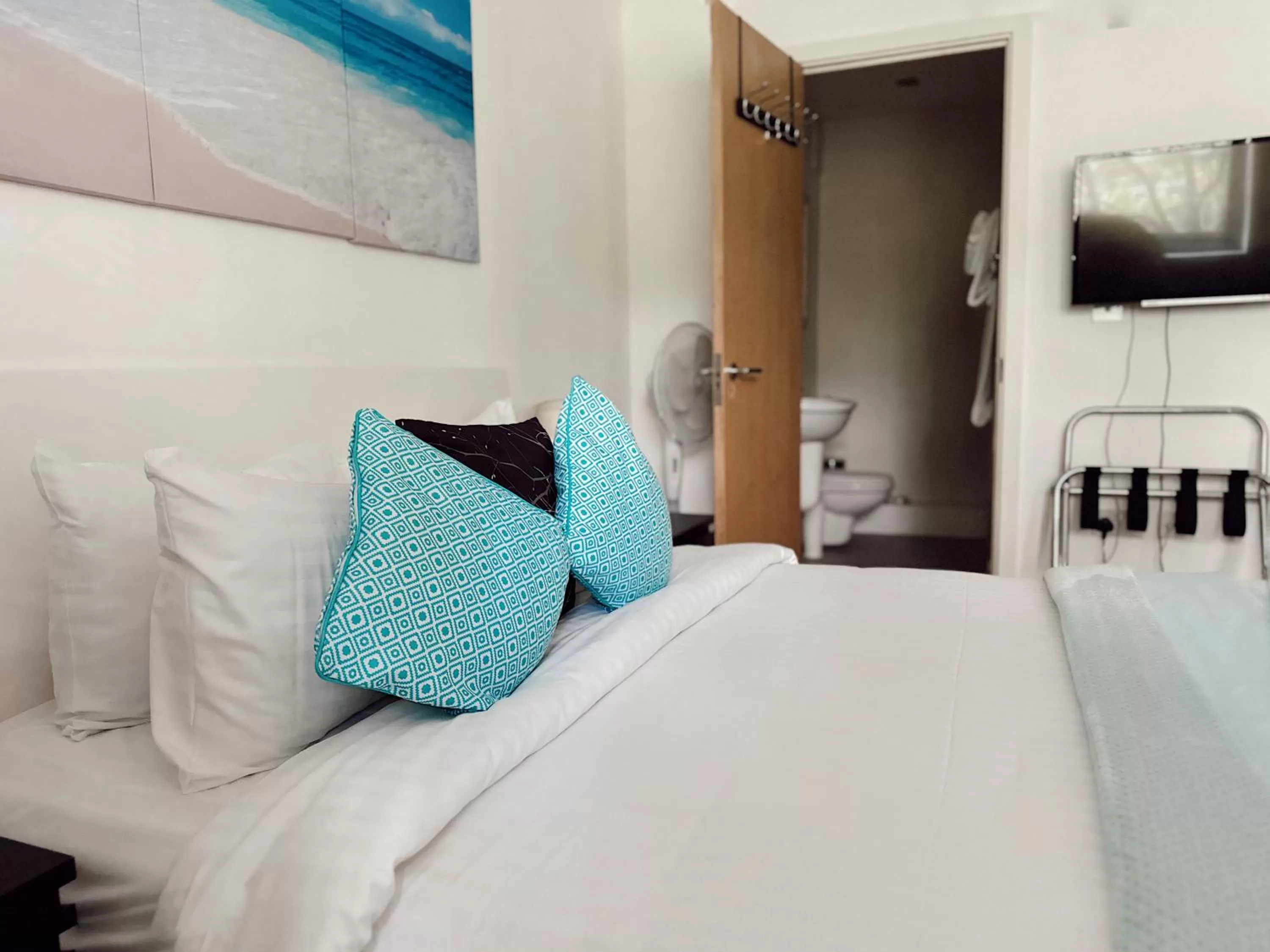 Bed in Canary Wharf - Luxury Apartments