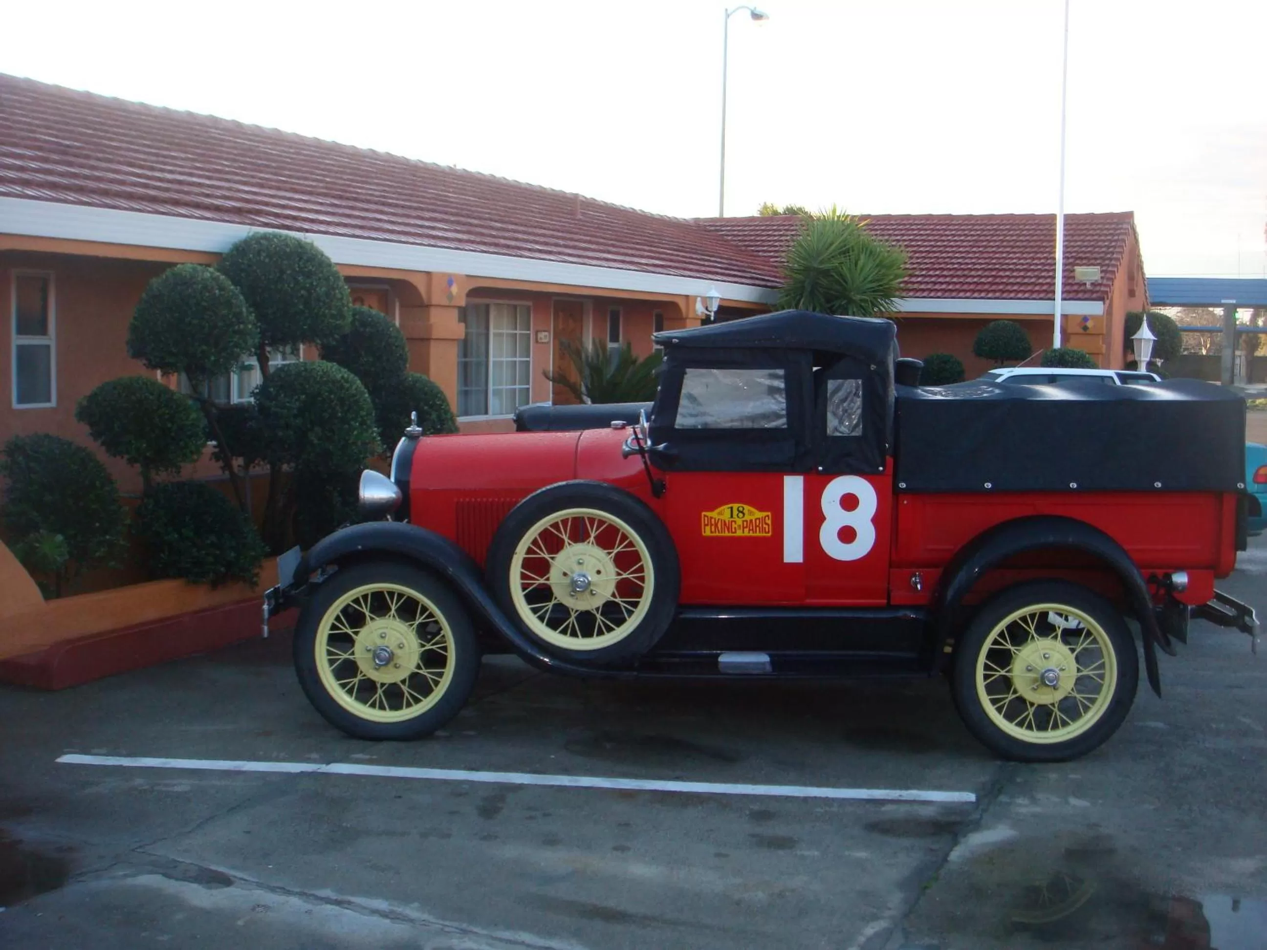 Garden in Economy Inn Los Banos